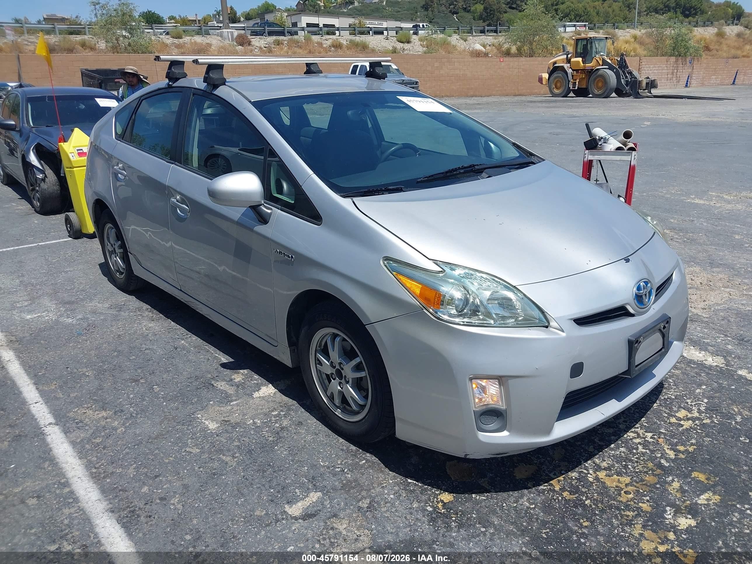 2010 Toyota Prius II, VIN JTDKN3DU7A1291066 — Front end