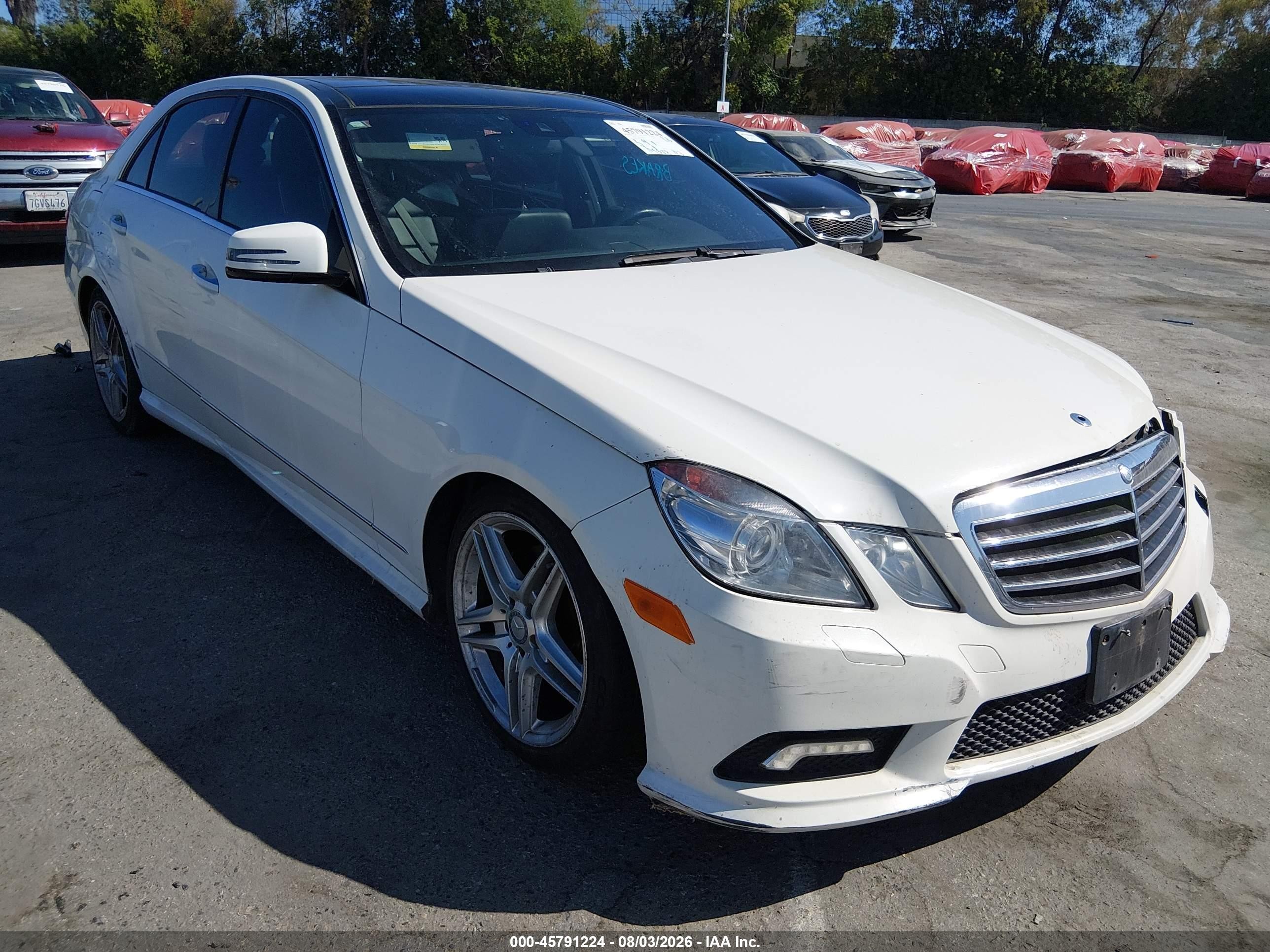 2011 Mercedes-Benz E 350 Luxury, VIN WDDHF8HB8BA472911 — Front end