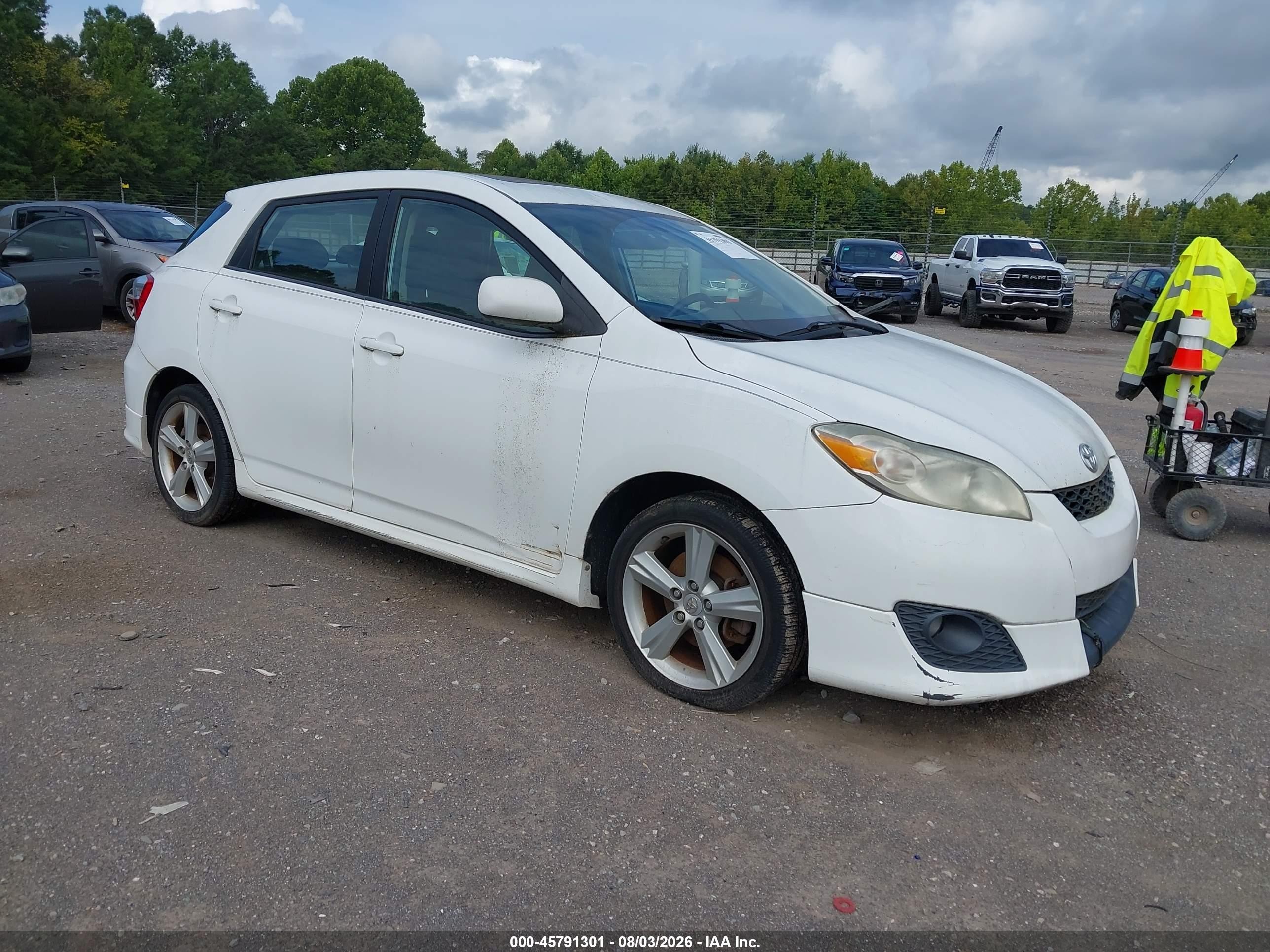 2009 Toyota Matrix S, VIN 2T1KE40E09C017297 — Normal wear