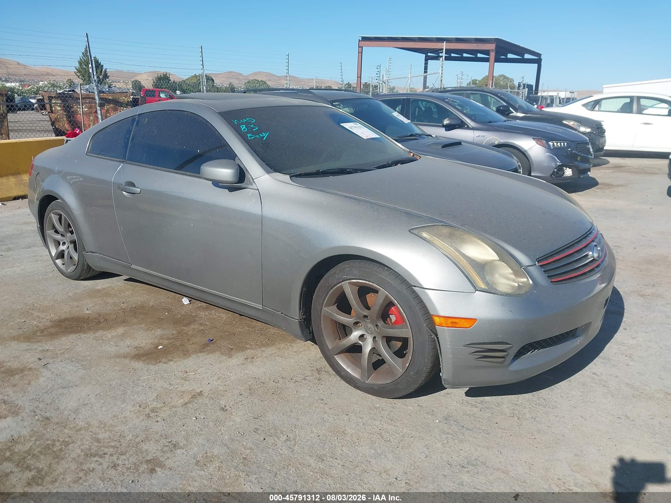 2004 Infiniti G35 w/Leather, VIN JNKCV54E74M808764 — Normal wear