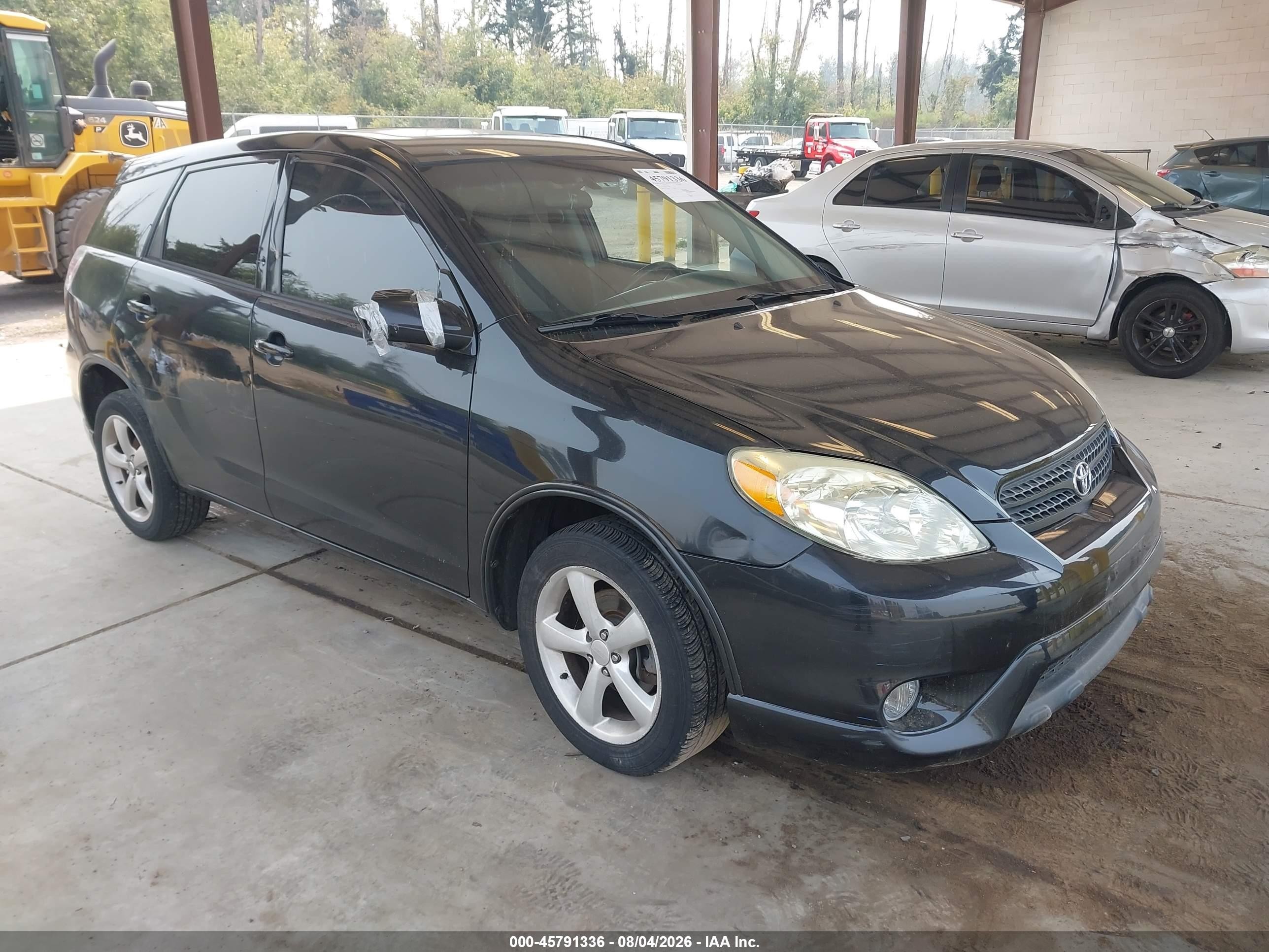 2005 Toyota Matrix, VIN 2T1LR32E05C371749 — Бок