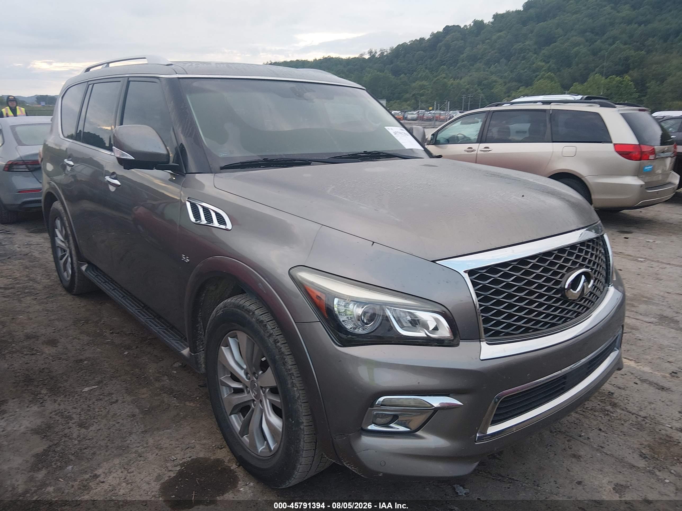 2016 Infiniti QX80, VIN JN8AZ2NE0G9121163 — Normal wear