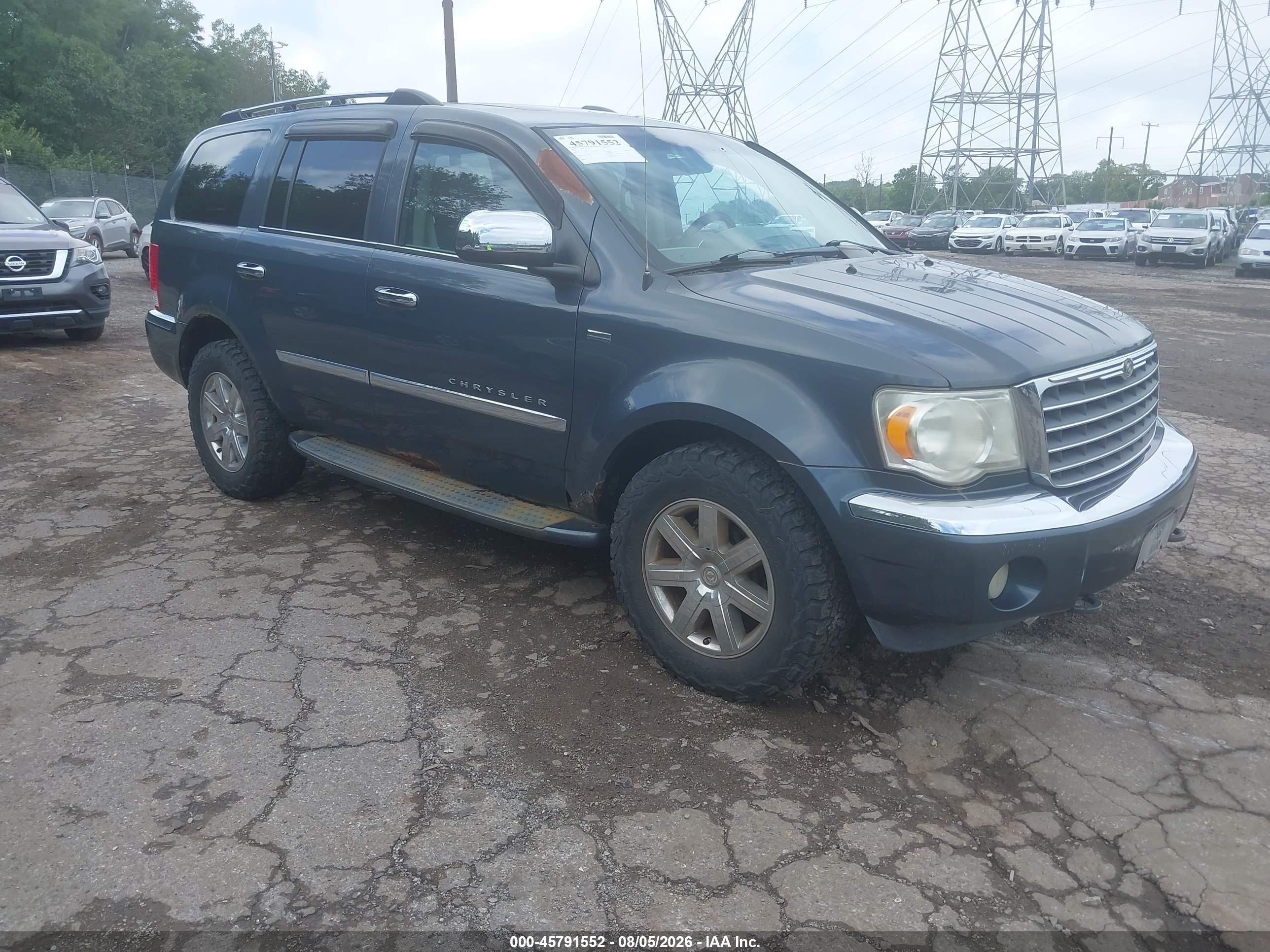 2008 Chrysler Aspen Limited, VIN 1A8HW58288F147270 — Normal wear