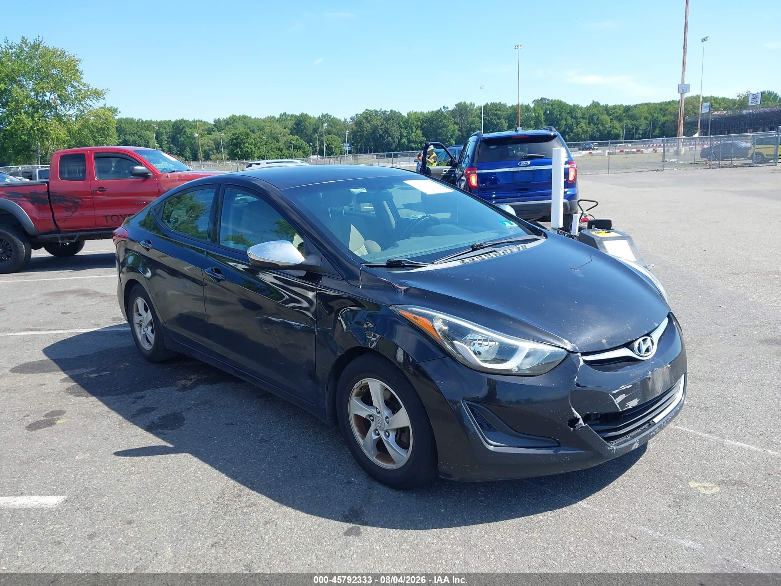 2014 Hyundai Elantra SE, VIN KMHDH4AE5EU218720 — Normal wear