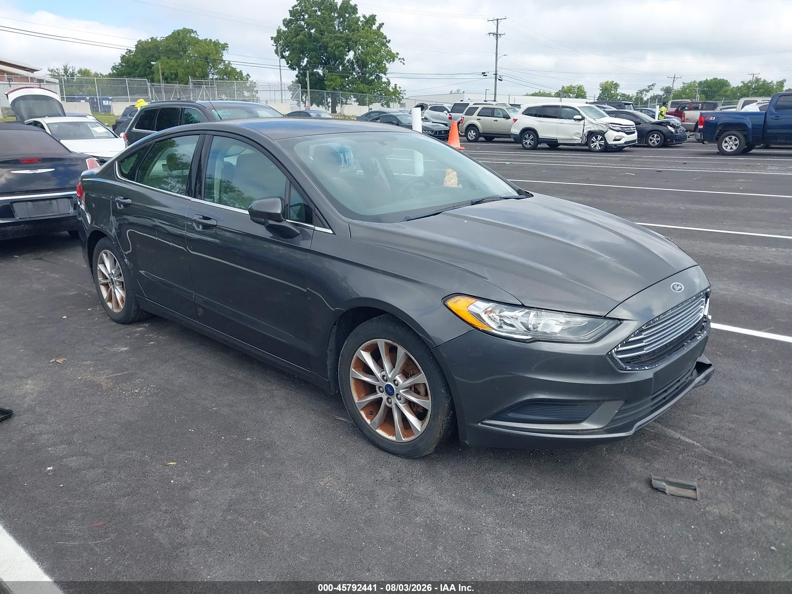 2017 Ford Fusion SE, VIN 3FA6P0H78HR164900 — Normal wear