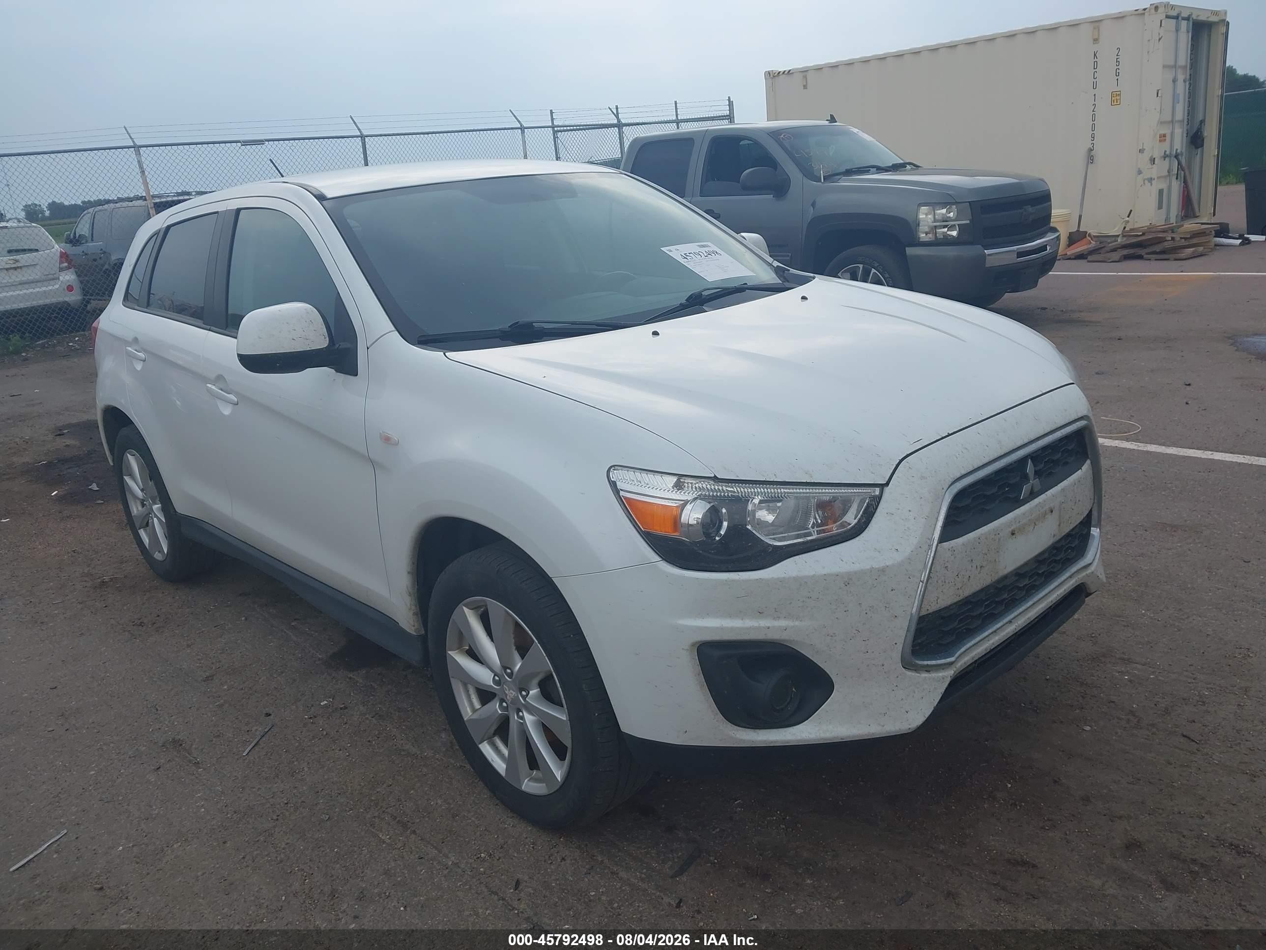 2013 Mitsubishi Outlander ES, VIN 4A4AR3AU8DE016252 — Normal wear