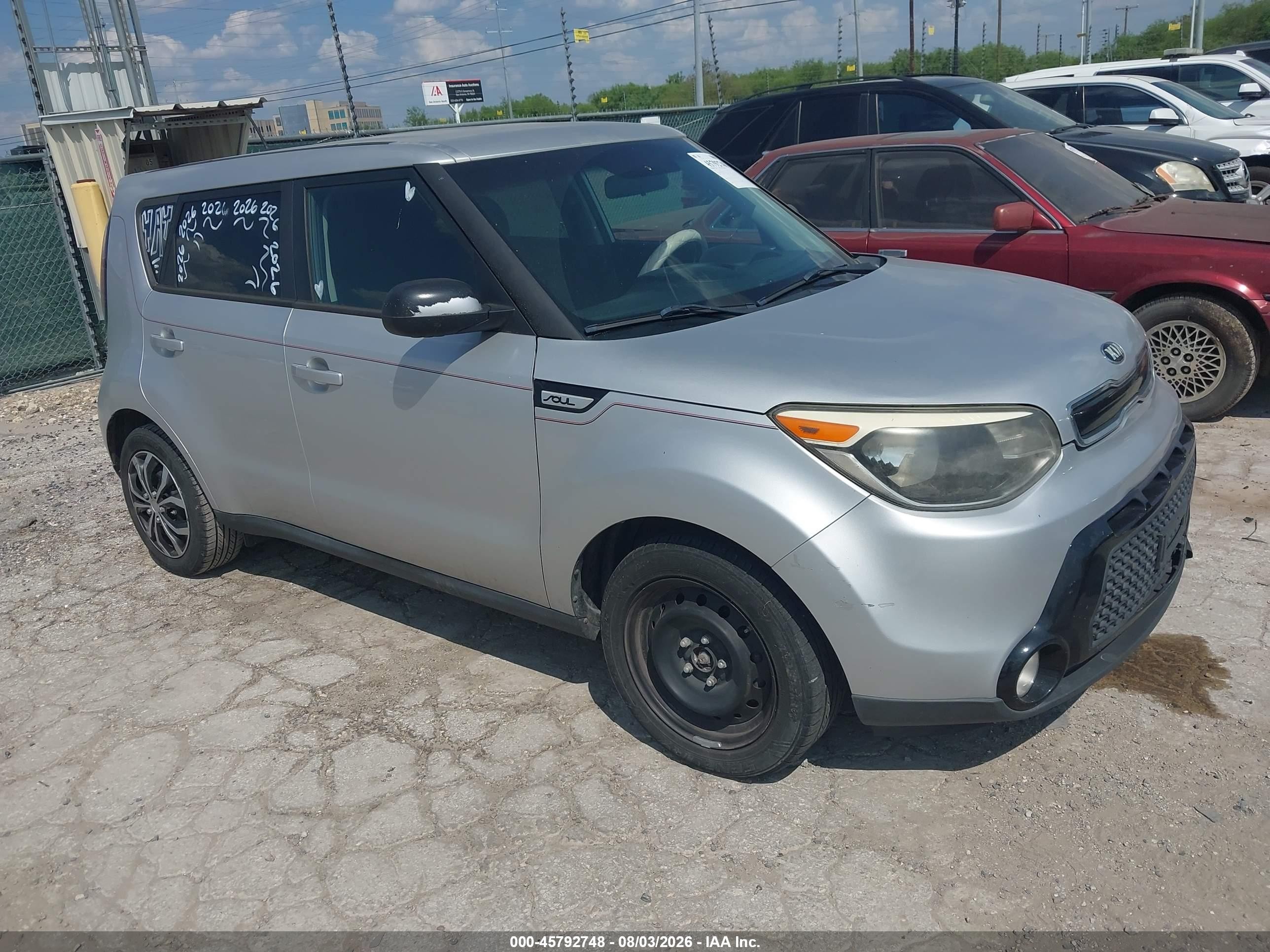 2016 Kia Soul +, VIN KNDJP3A52G7818570 — Normal wear