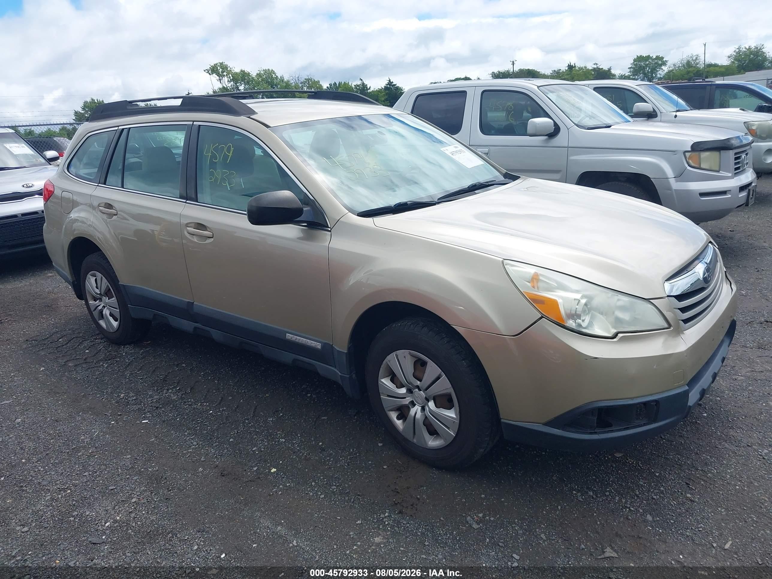 2010 Subaru Outback, VIN 4S4BRBAC5A3353784 — Normal wear