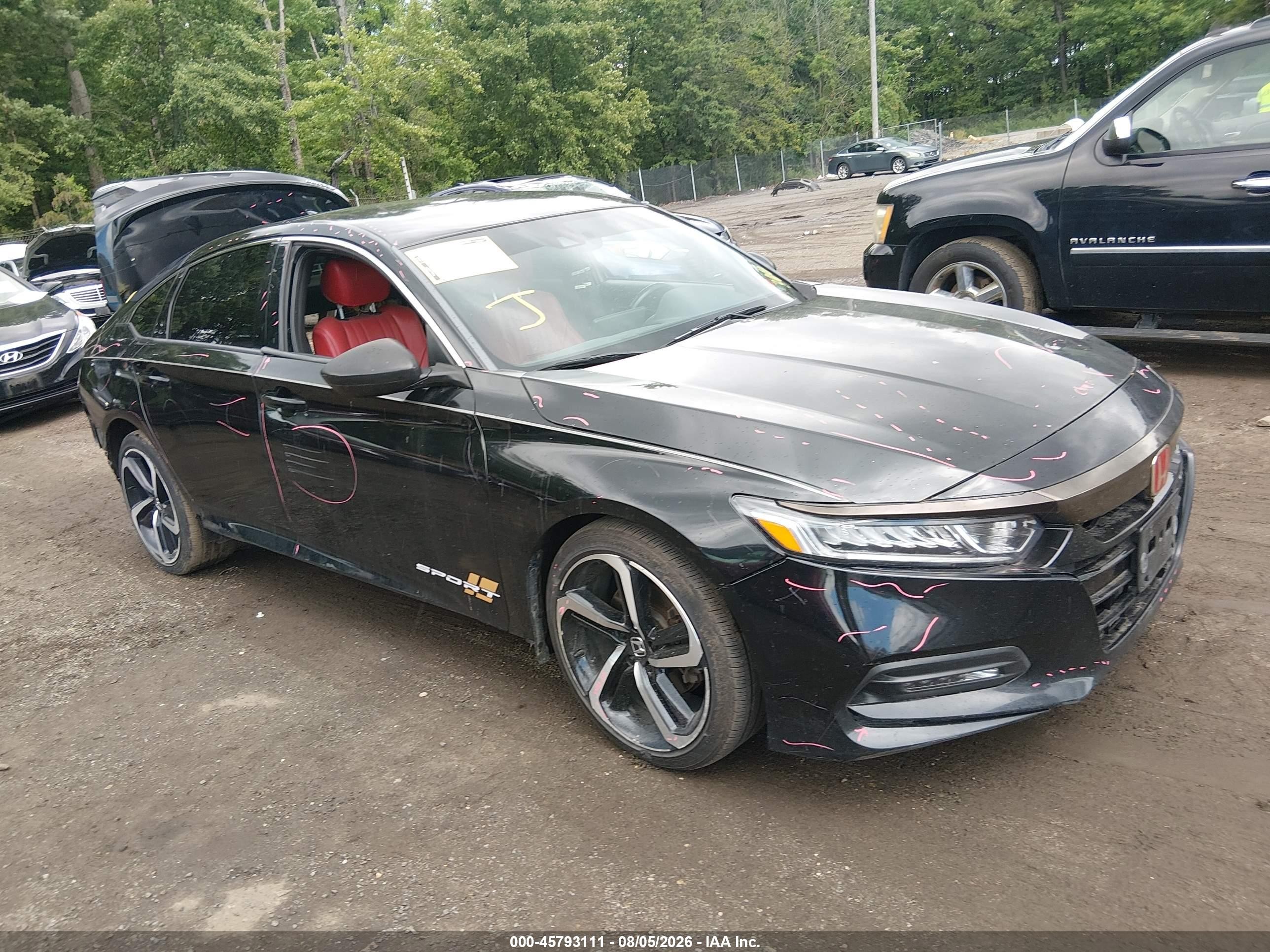 2019 Honda Accord Sport, VIN 1HGCV1F3XKA103382 — Rear end