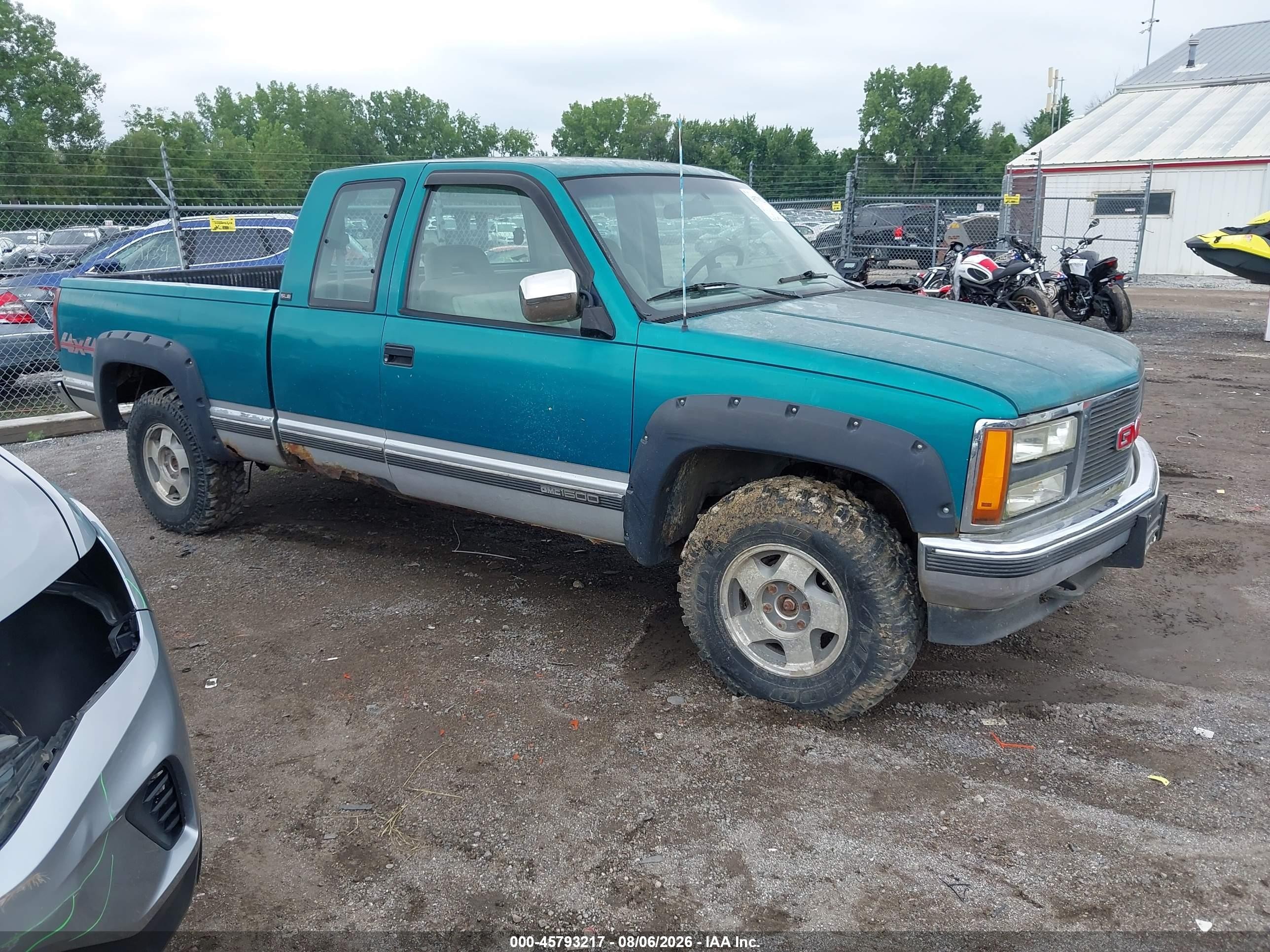 1993 GMC Sierra 1500, VIN 2GTEK19K1P1561851 — Normal wear