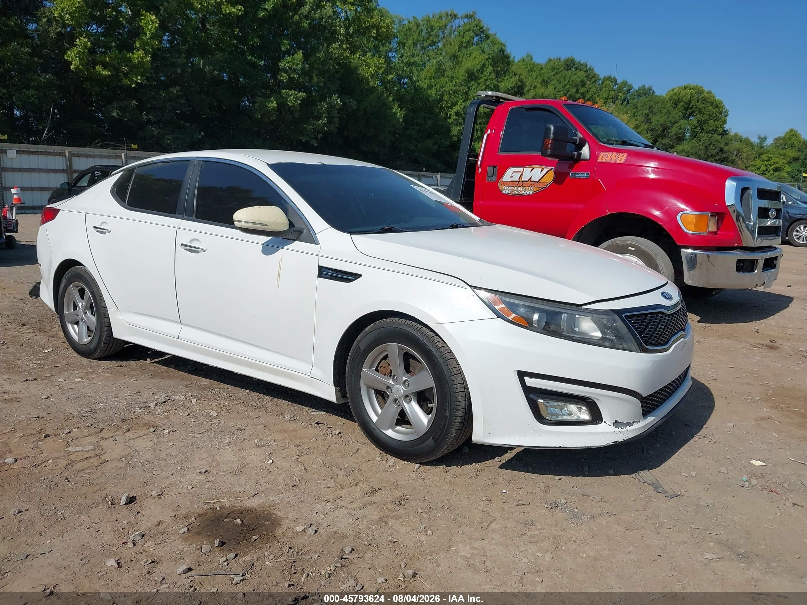 2014 Kia Optima LX, VIN 5XXGM4A71EG307771 — Rear end