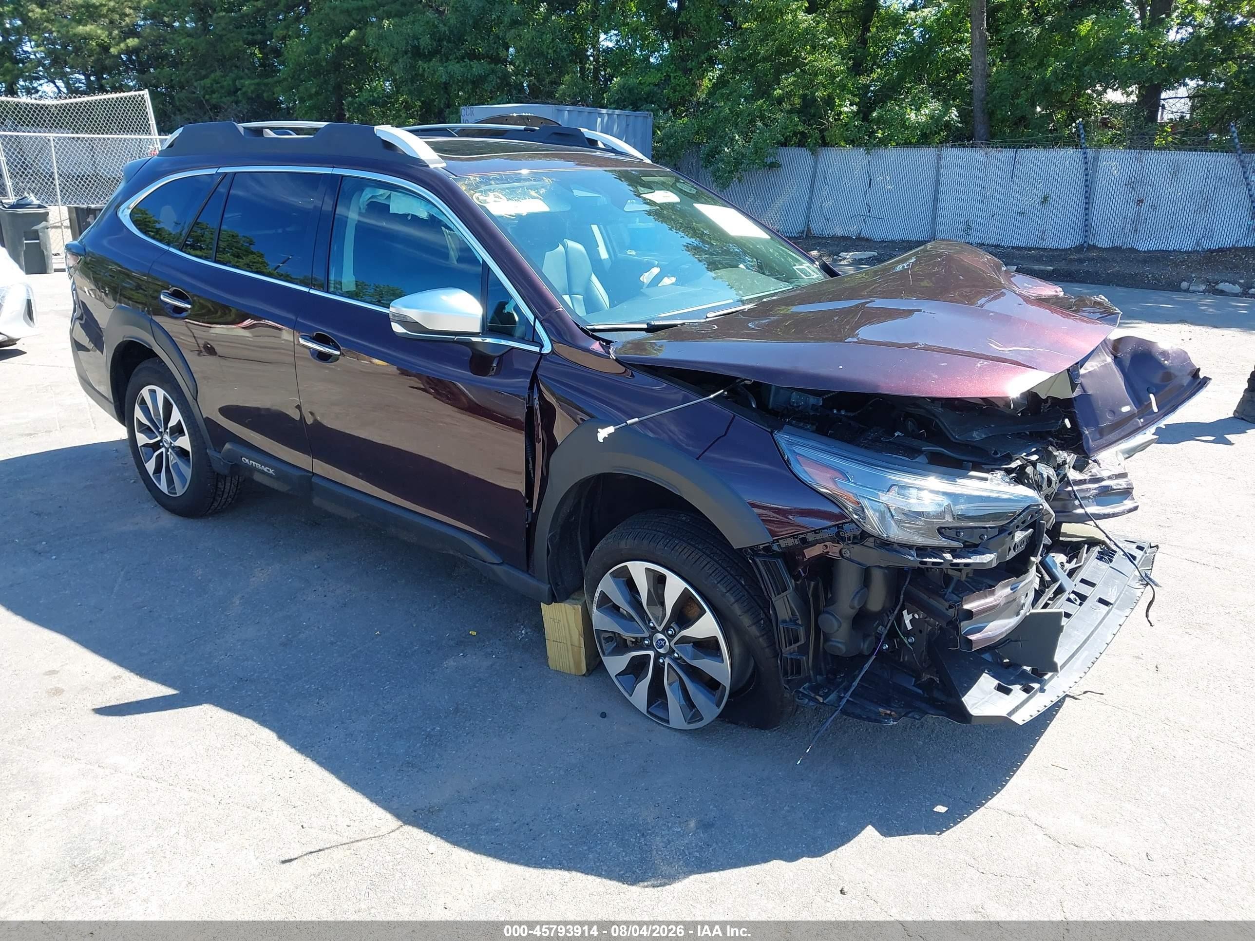 2025 Subaru Outback Touring XT, VIN 4S4BTGPD0S3319204 — Front end