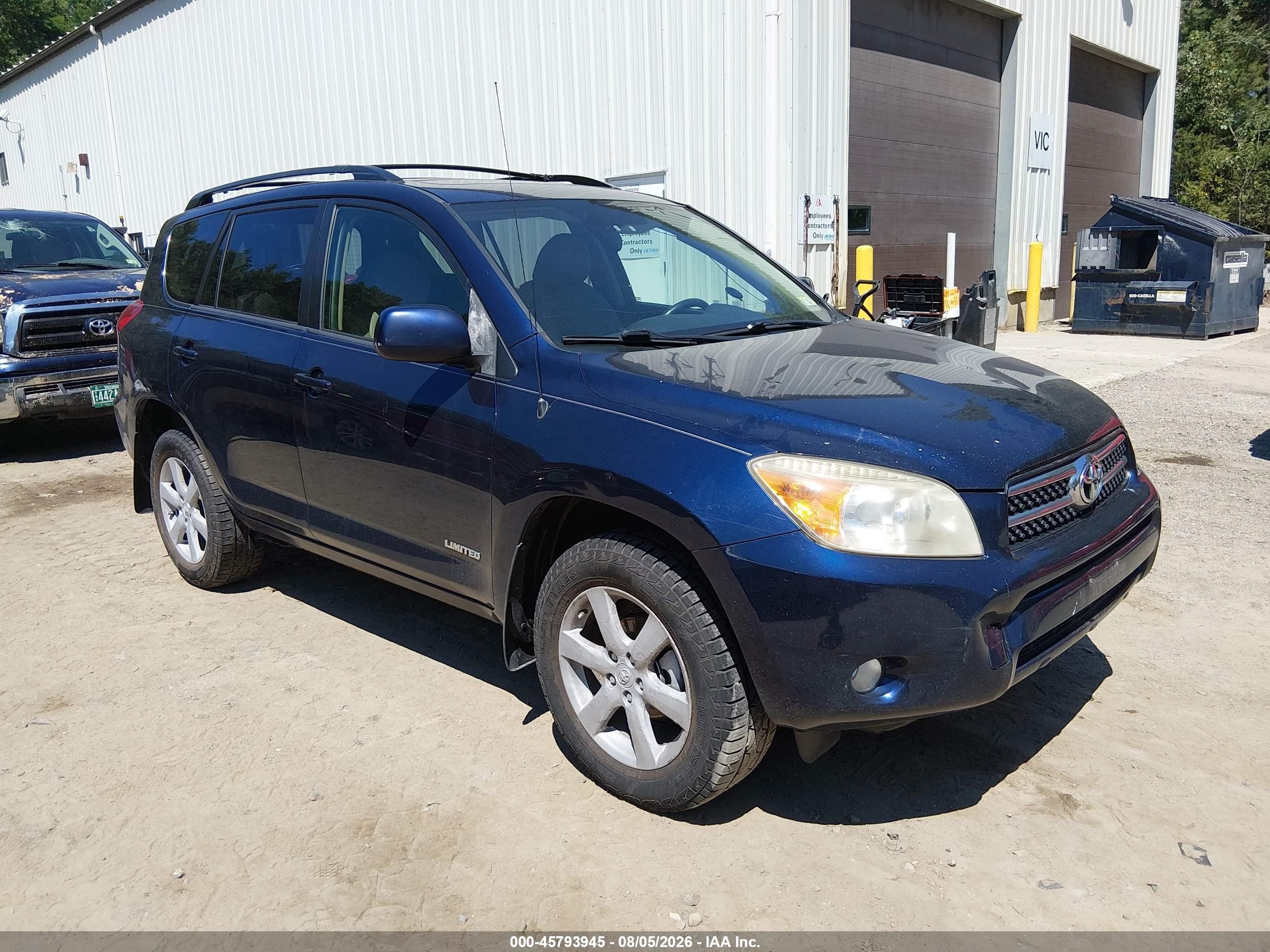 2007 Toyota RAV4 Limited, VIN JTMBD31VX76046564 — Normal wear