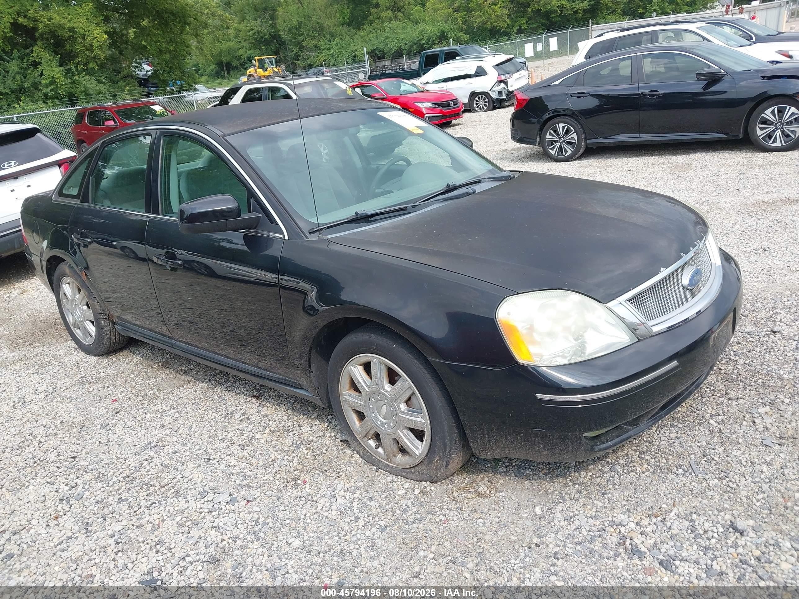 2007 Ford Five Hundred SEL, VIN 1FAFP24107G118867 — Normal wear