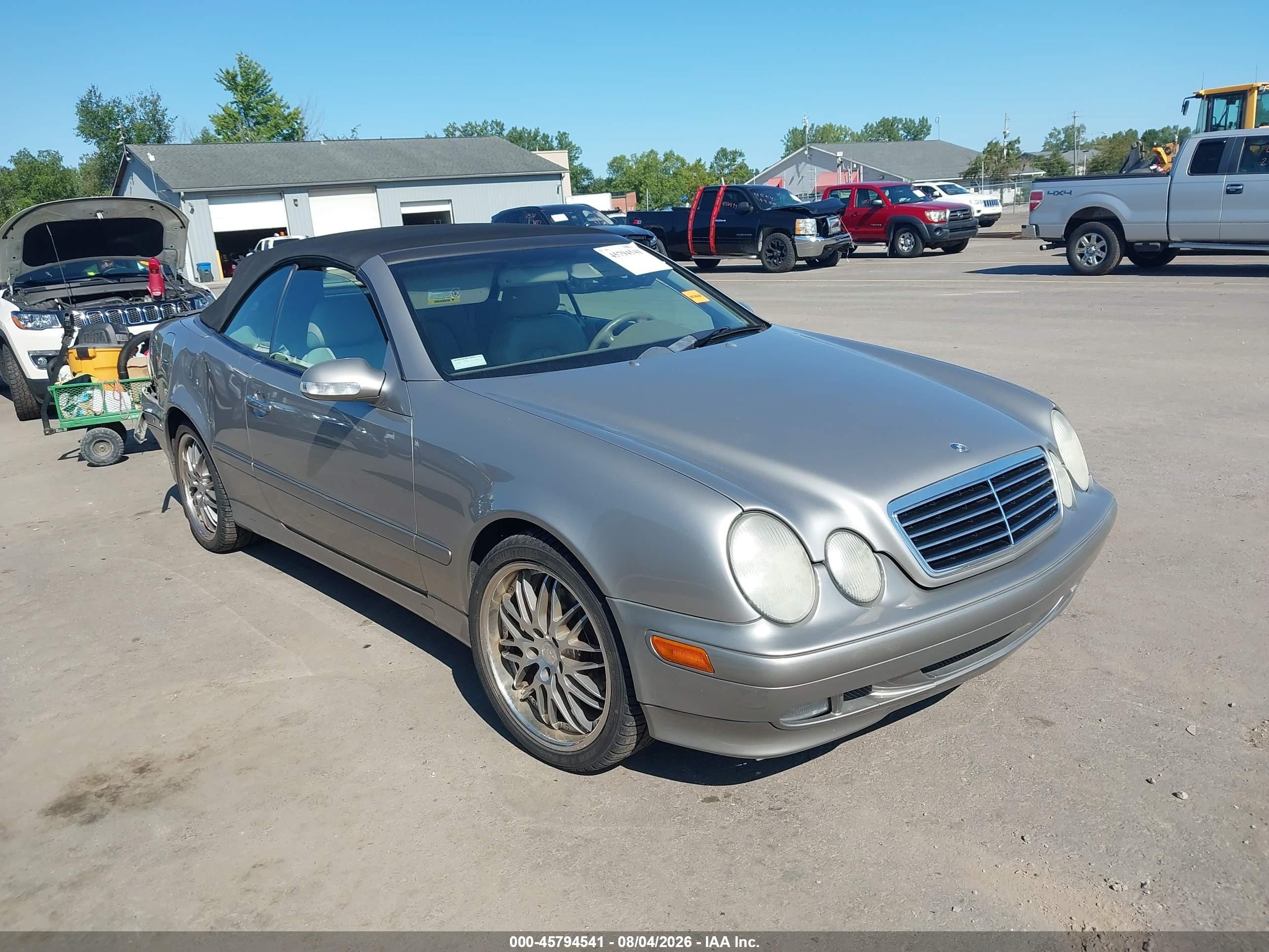 2003 Mercedes-Benz CLK 320, VIN WDBLK65G63T142600 — Rear end