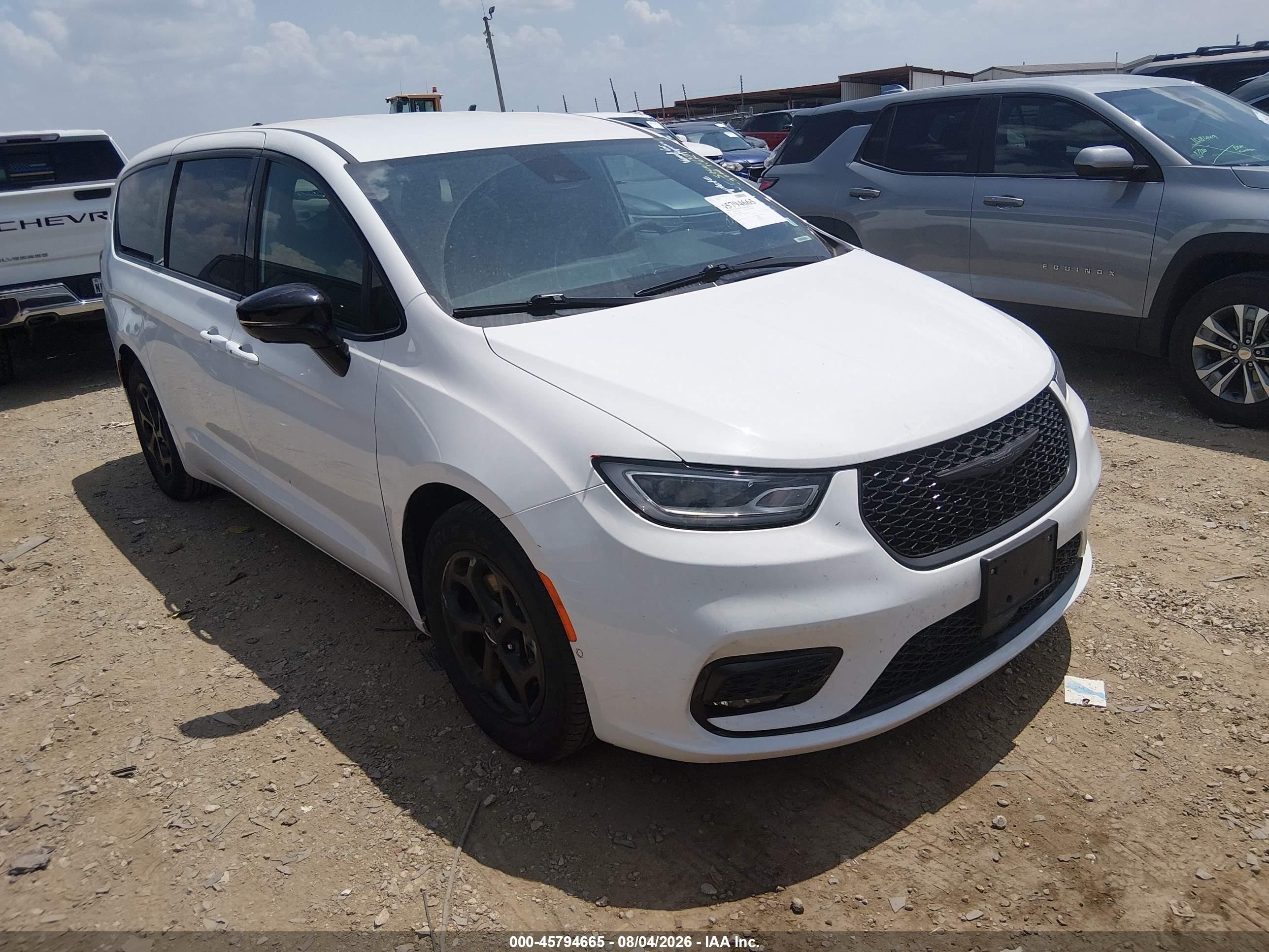 2024 Chrysler Pacifica Hybrid Premium S Appearance Pkg, VIN 2C4RC1S78RR160967 — Днище