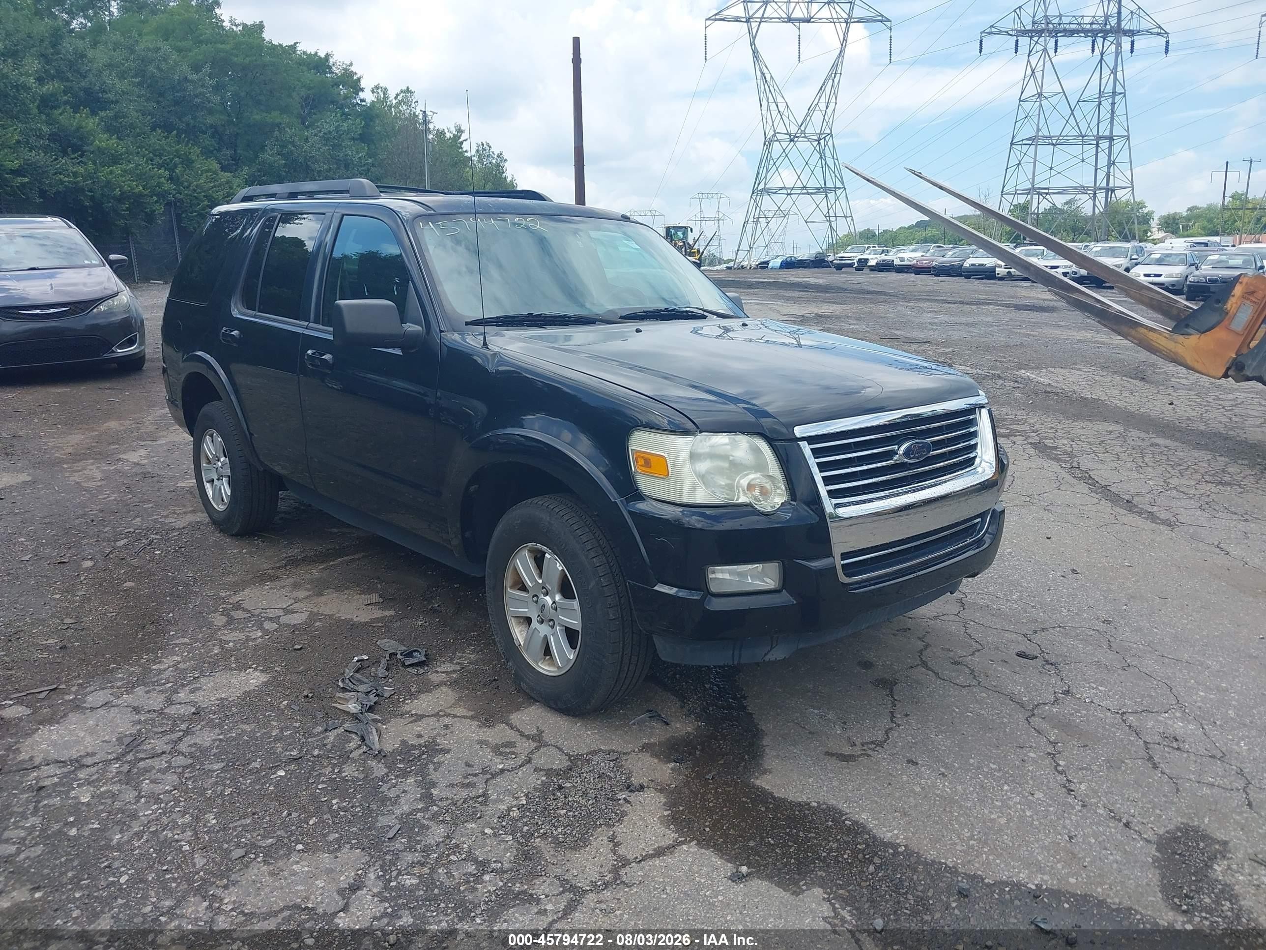 2010 Ford Explorer XLT, VIN 1FMEU7DE0AUA66725 — Normal wear