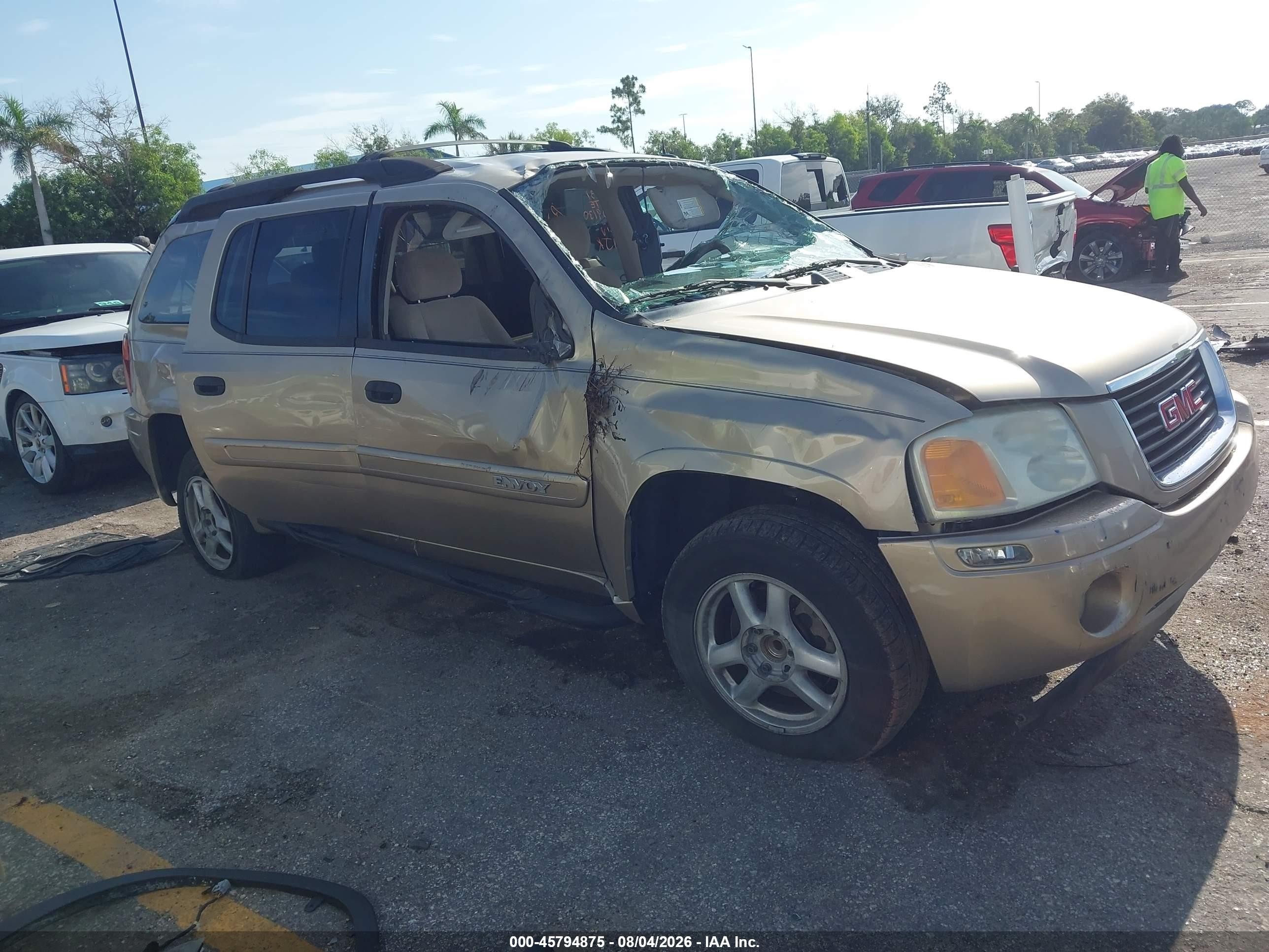 2005 GMC Envoy SLE, VIN 1GKES16S956109130 — All over