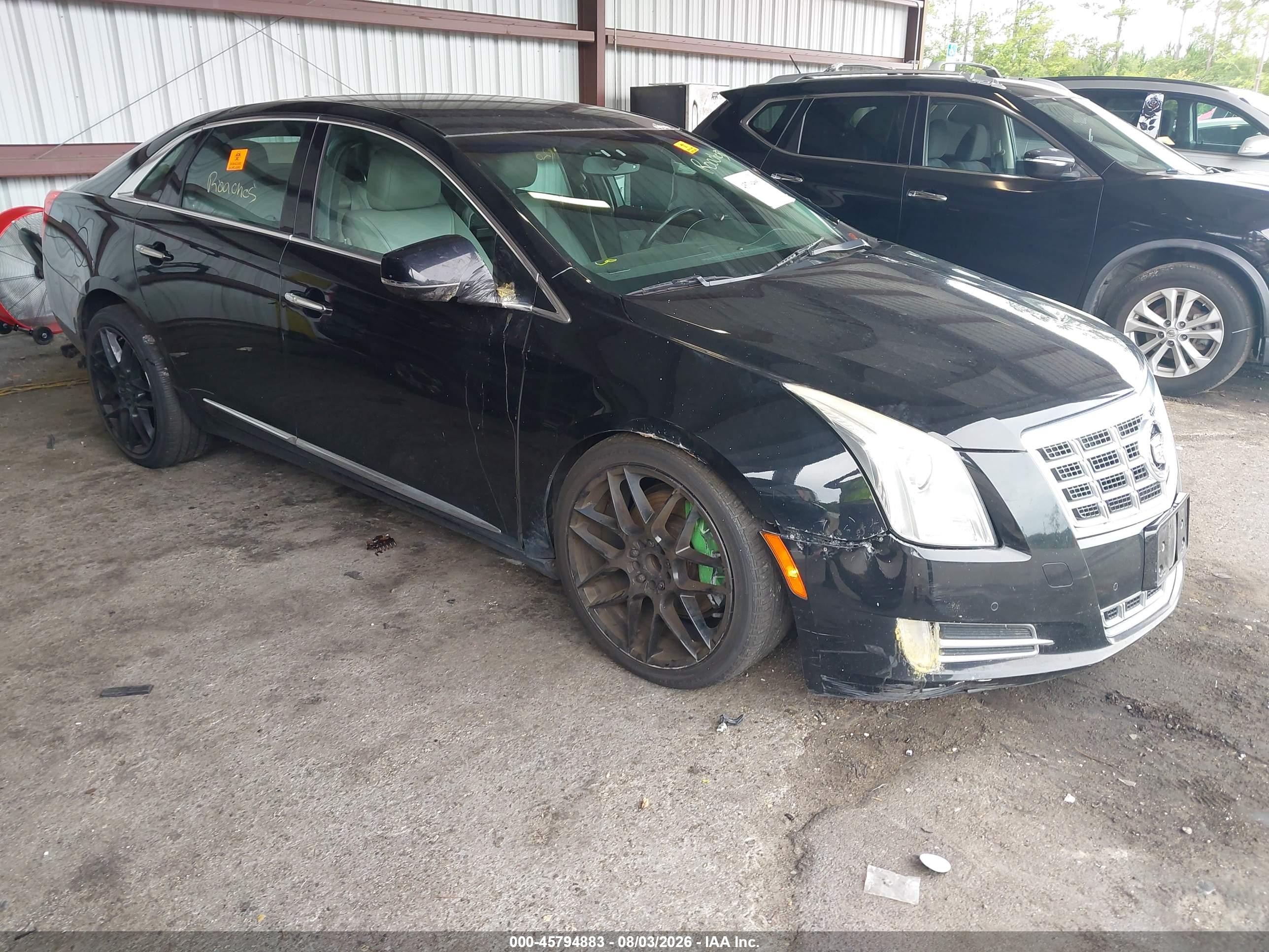 2013 Cadillac XTS Luxury, VIN 2G61R5S34D9174599 — Normal wear