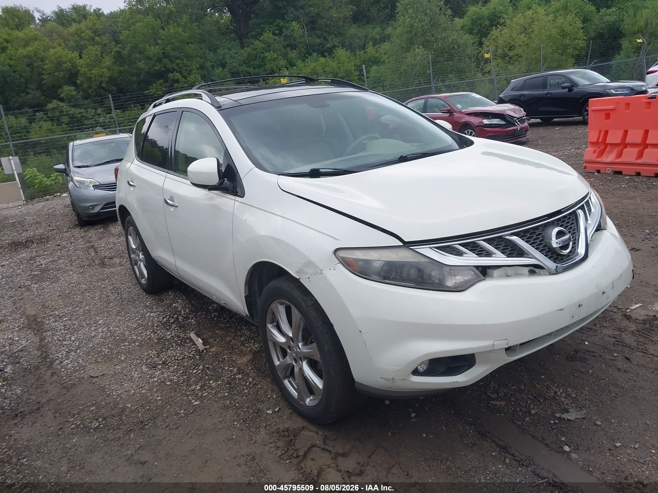 2014 Nissan Murano SL, VIN JN8AZ1MWXEW520388 — Front end