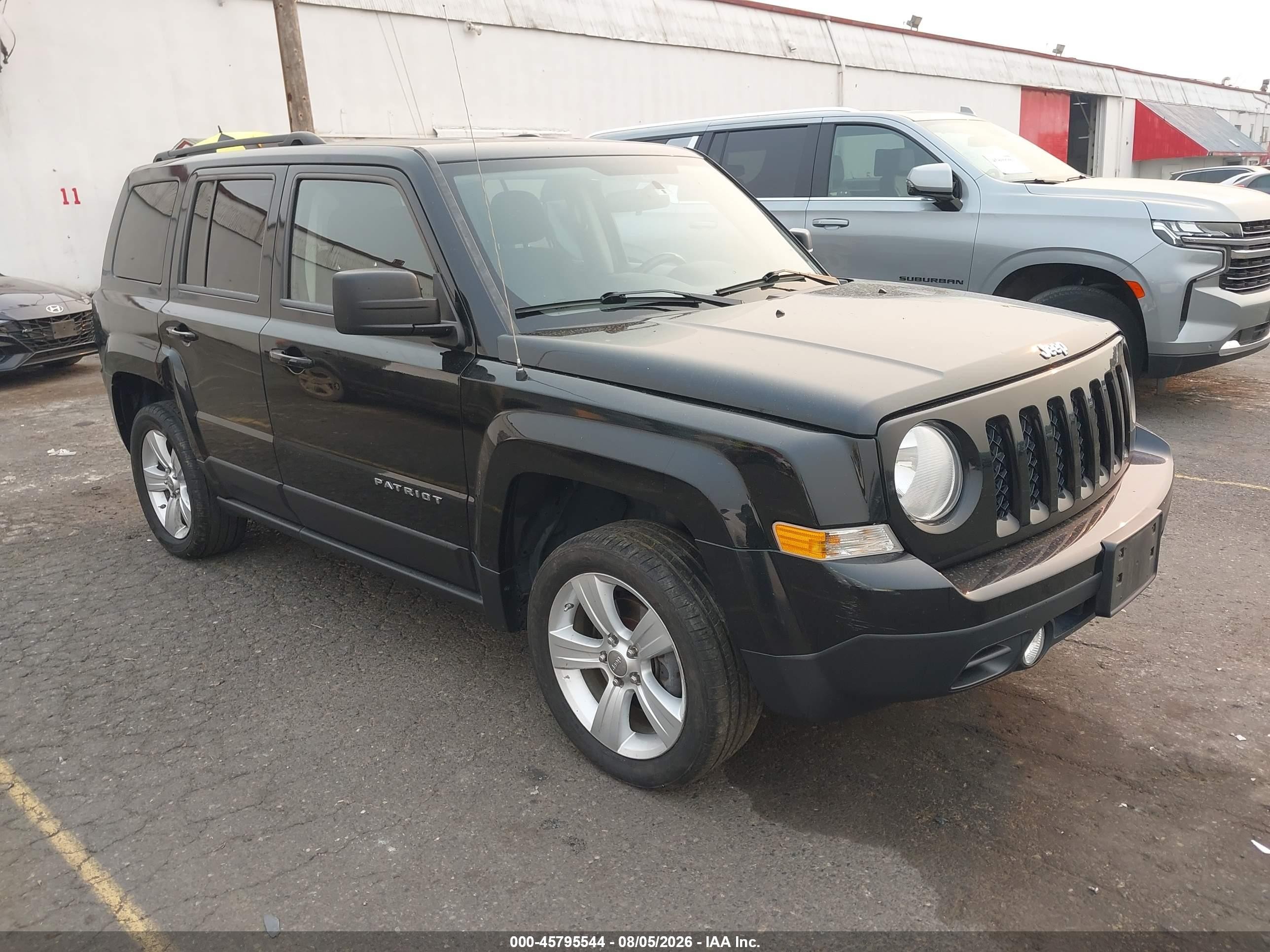 2012 Jeep Patriot Latitude, VIN 1C4NJRFB8CD599338 — Normal wear