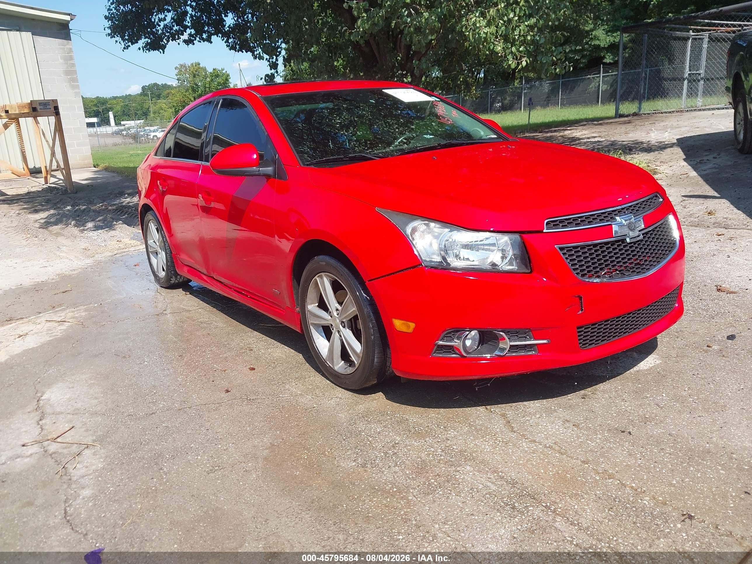 2014 Chevrolet Cruze 2LT, VIN 1G1PE5SB6E7270126 — Normal wear