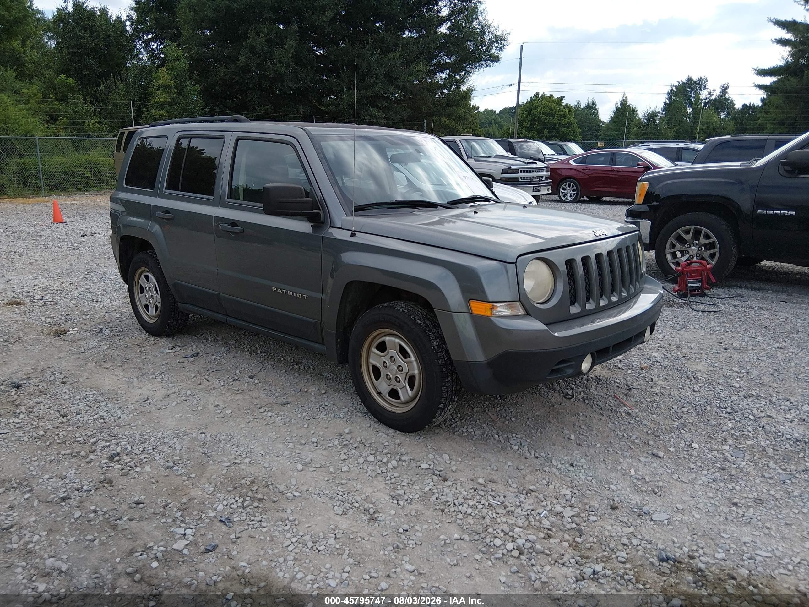2013 Jeep Patriot Sport, VIN 1C4NJPBA0DD109753 — Normal wear
