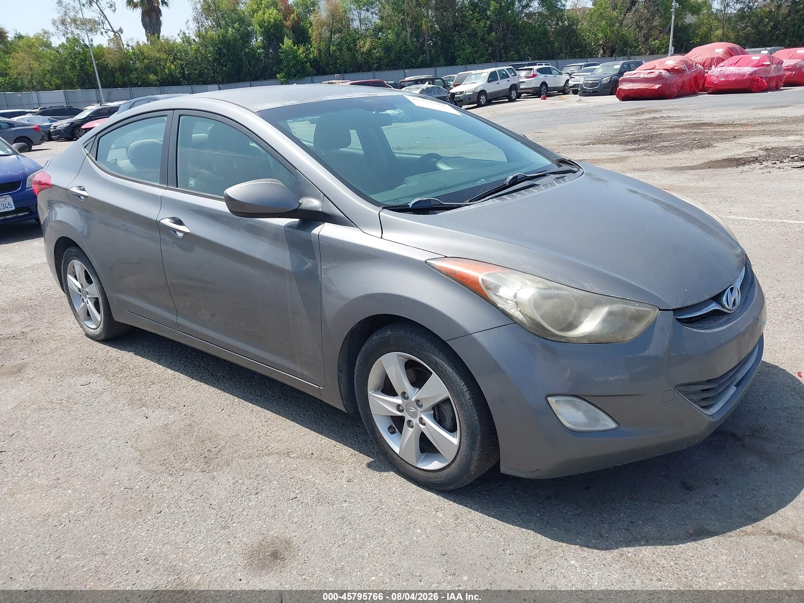 2013 Hyundai Elantra GLS, VIN 5NPDH4AEXDH352412 — Normal wear