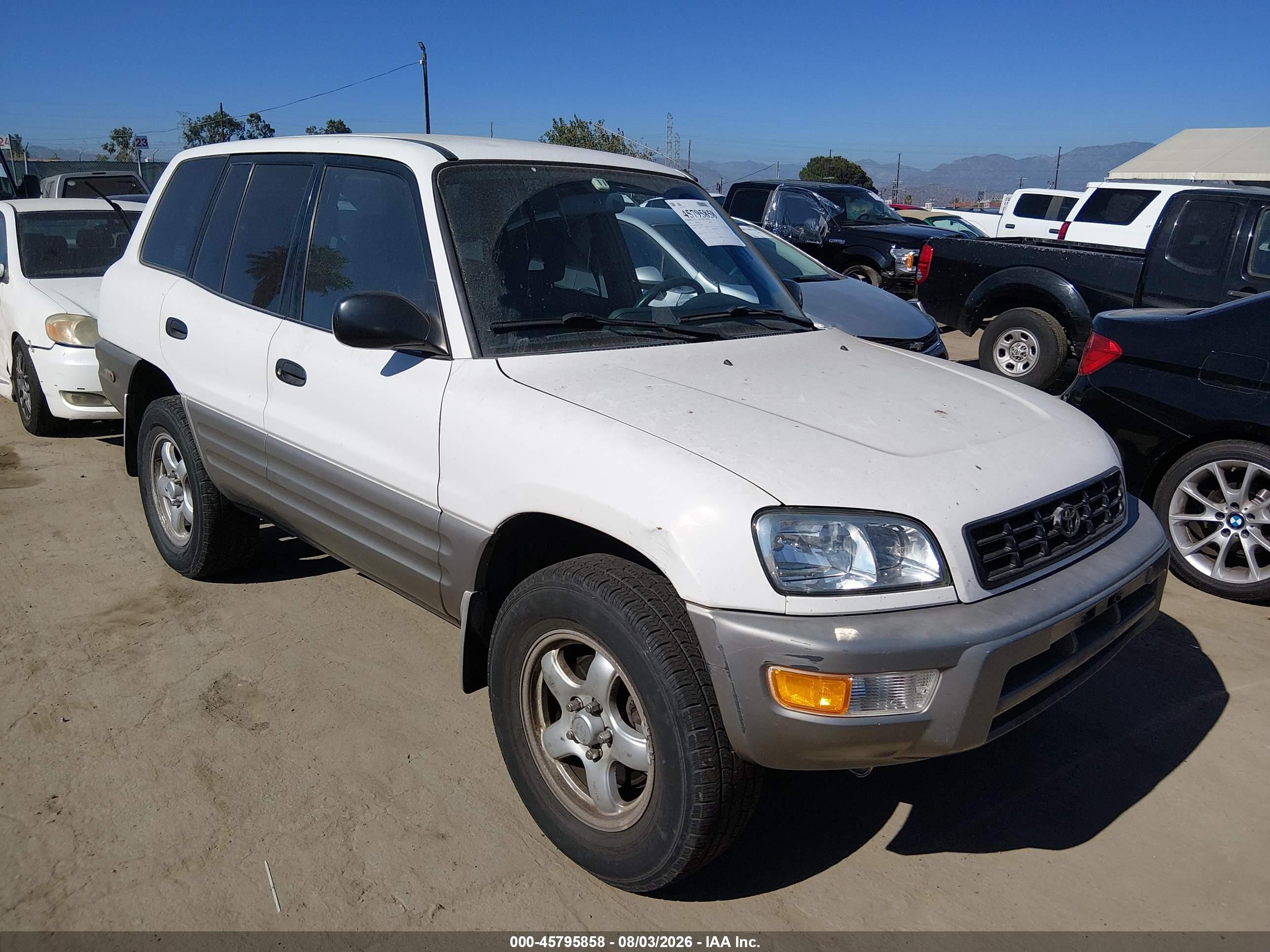1998 Toyota RAV4, VIN JT3HP10V0W7102788 — Normal wear