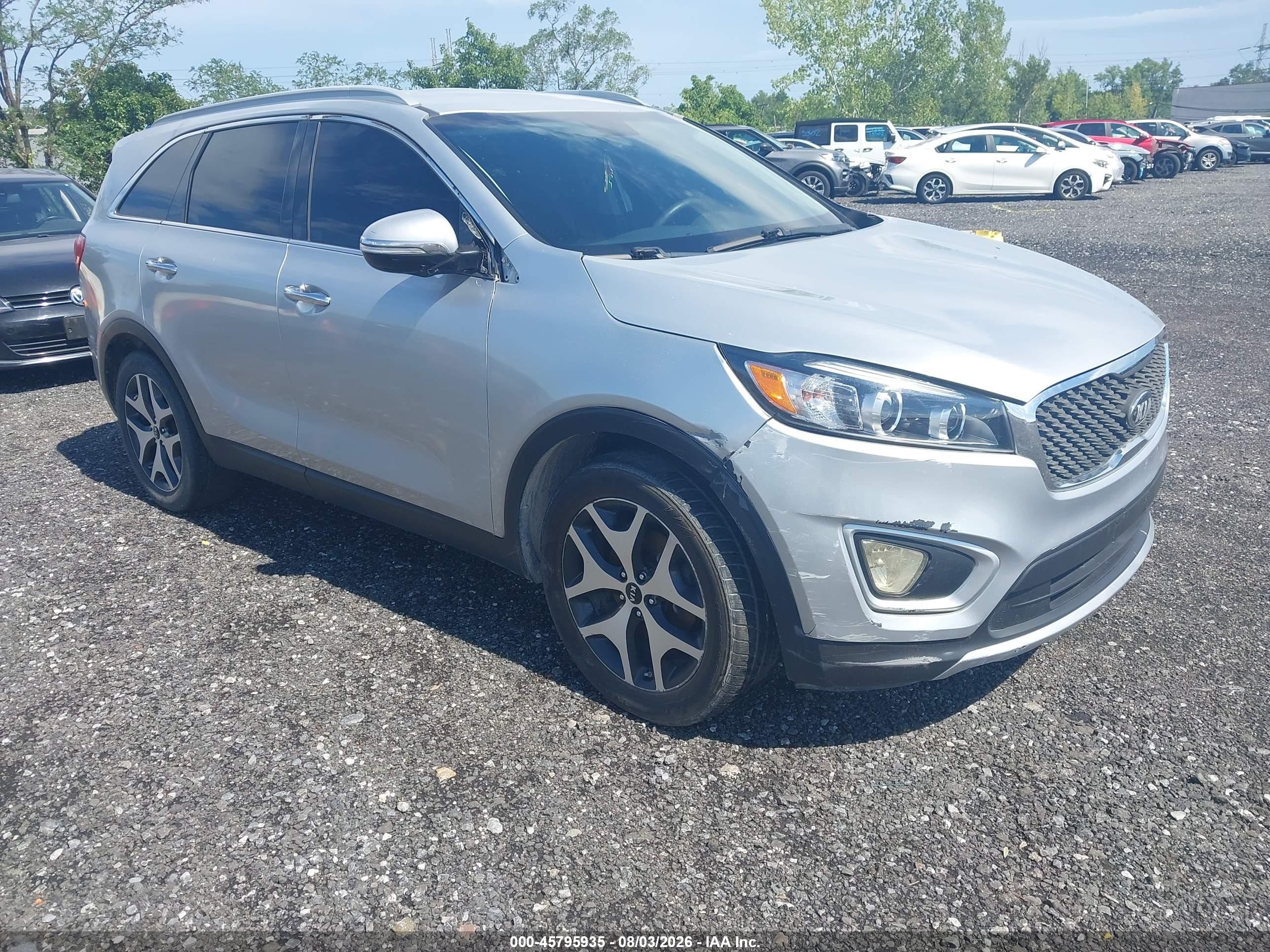 2016 Kia Sorento LX, VIN 5XYPG4A3XGG026250 — Normal wear