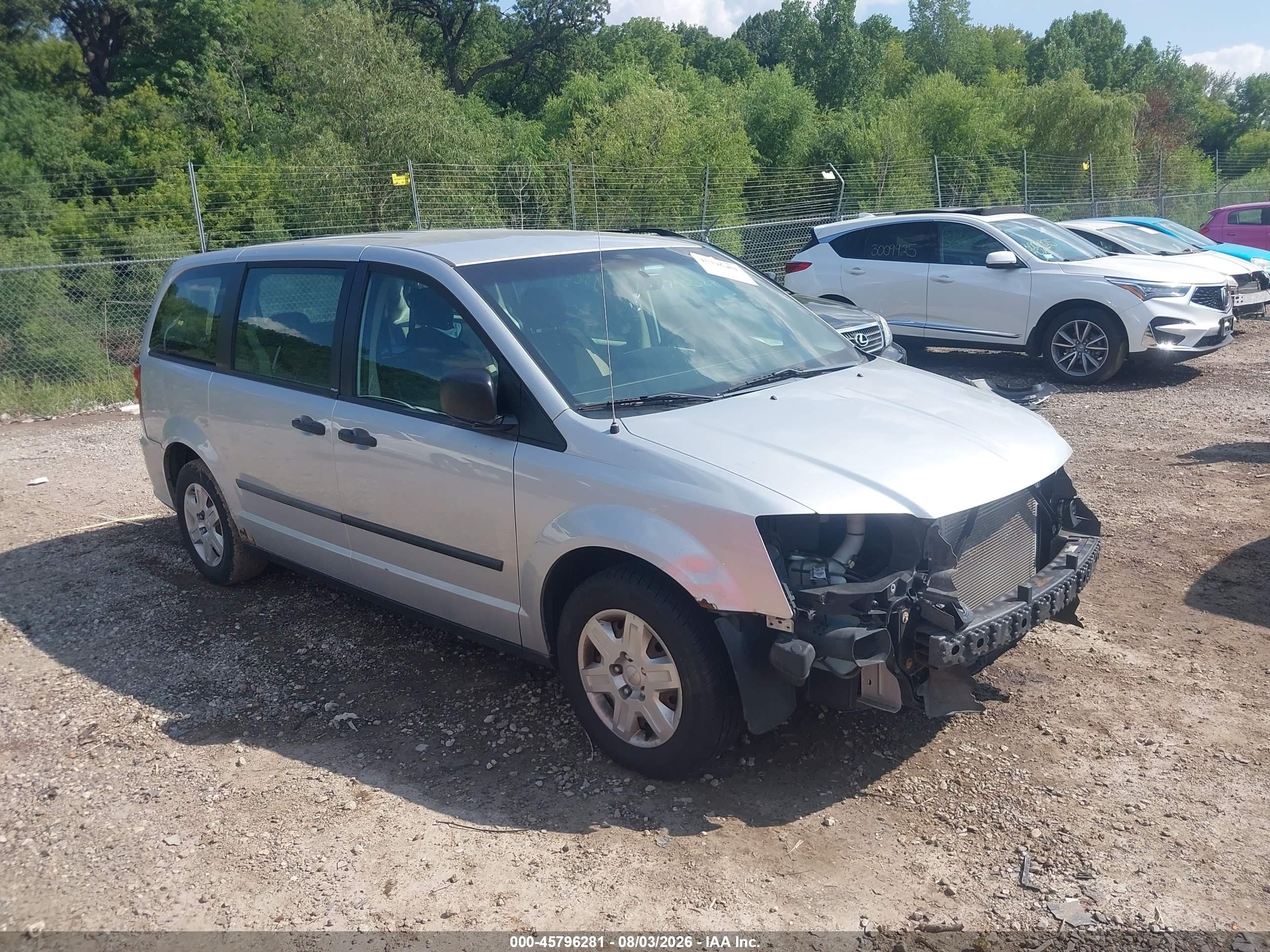 2012 Dodge Grand Caravan SE, VIN 2C4RDGBG1CR249013 — Normal wear
