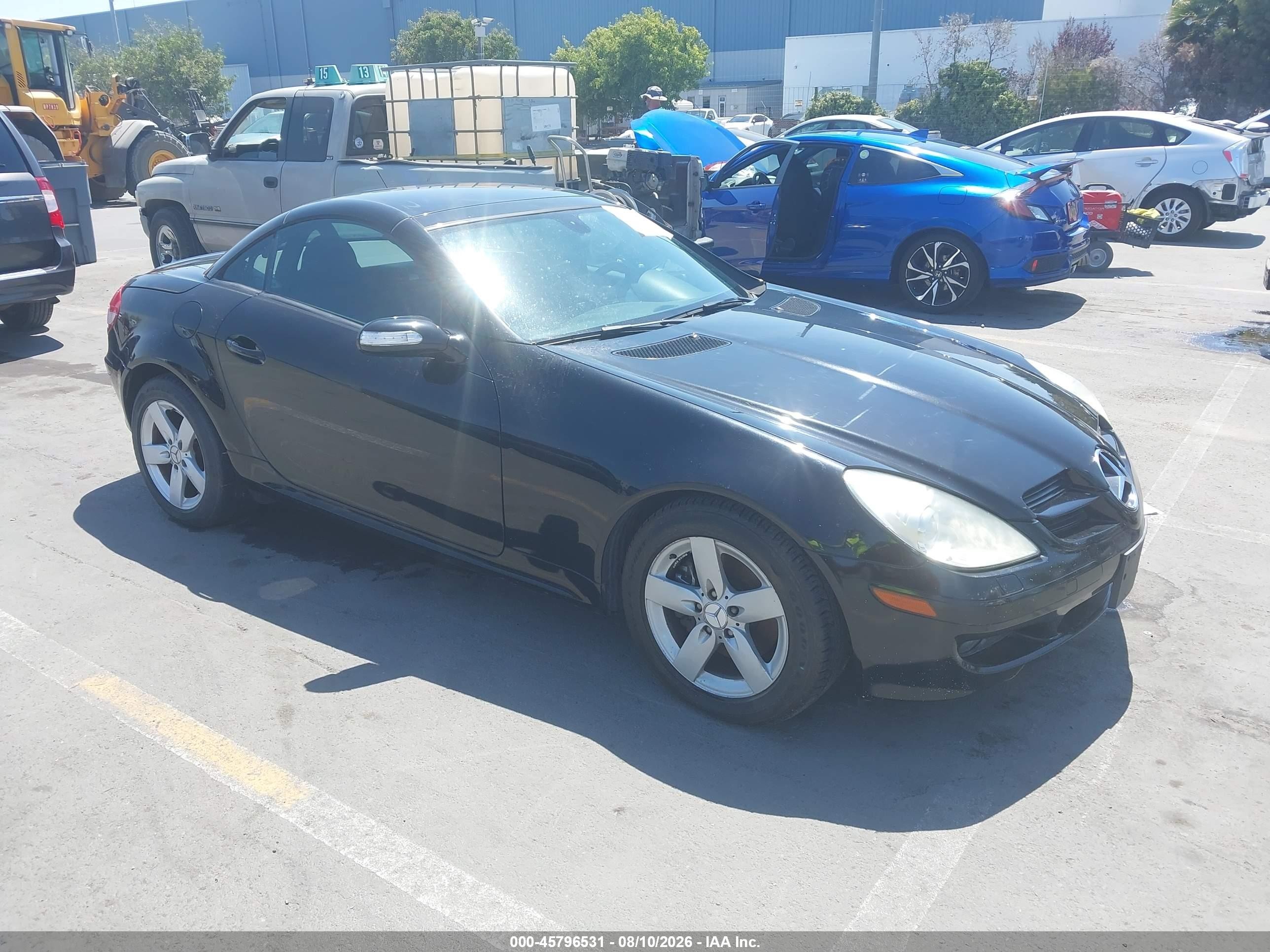 2007 Mercedes-Benz SLK 280, VIN WDBWK54F47F139330 — Normal wear