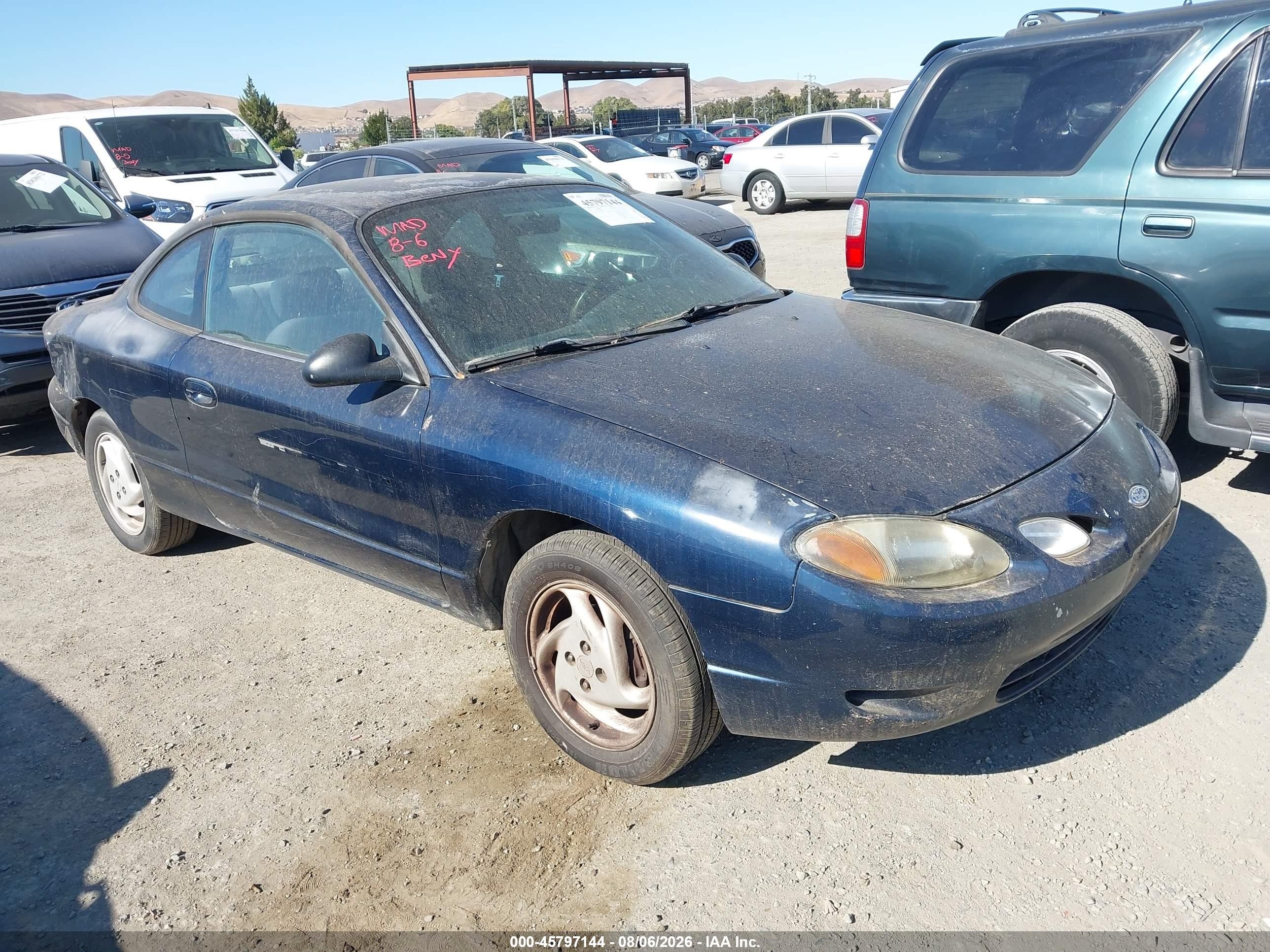 2001 Ford Escort ZX2, VIN 3FAFP11391R189100 — Normal wear