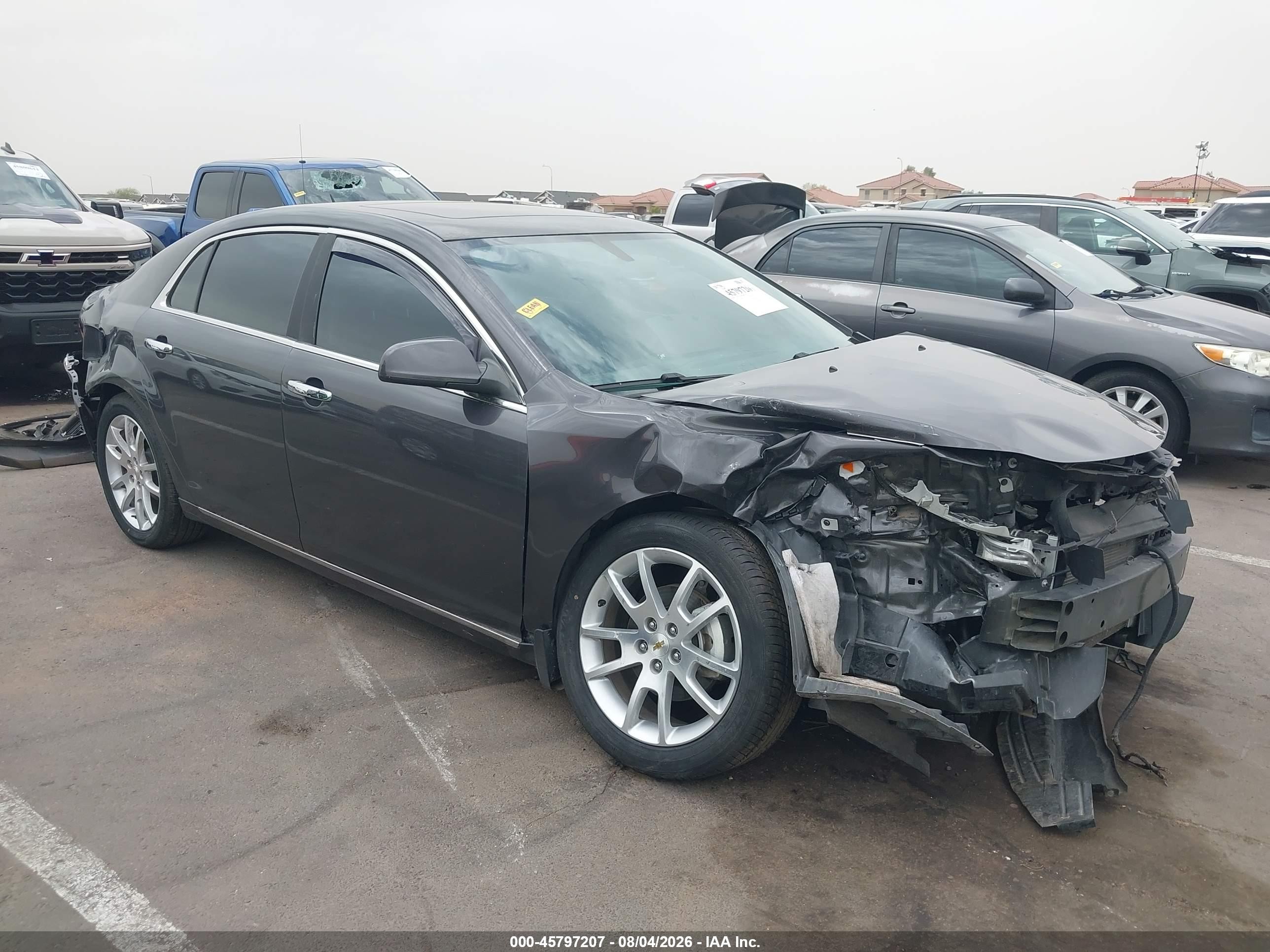 2011 Chevrolet Malibu LTZ, VIN 1G1ZE5E71BF105800 — Front end