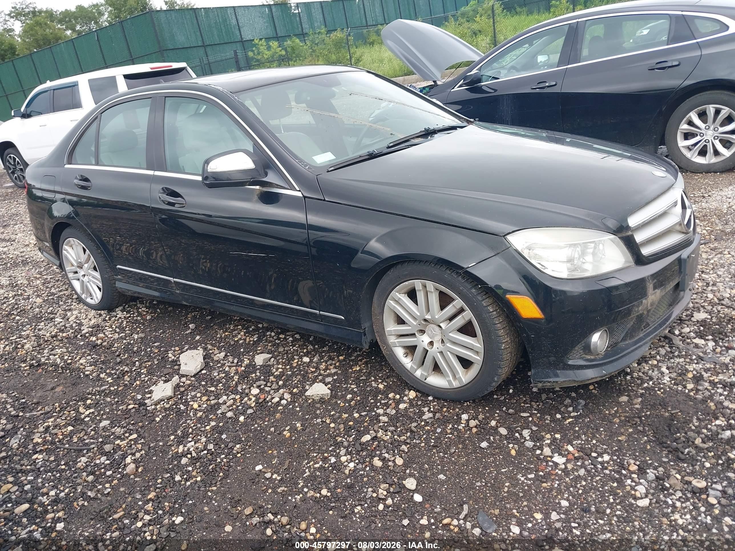 2009 Mercedes-Benz C 300 Sport, VIN WDDGF81XX9F216221 — Normal wear