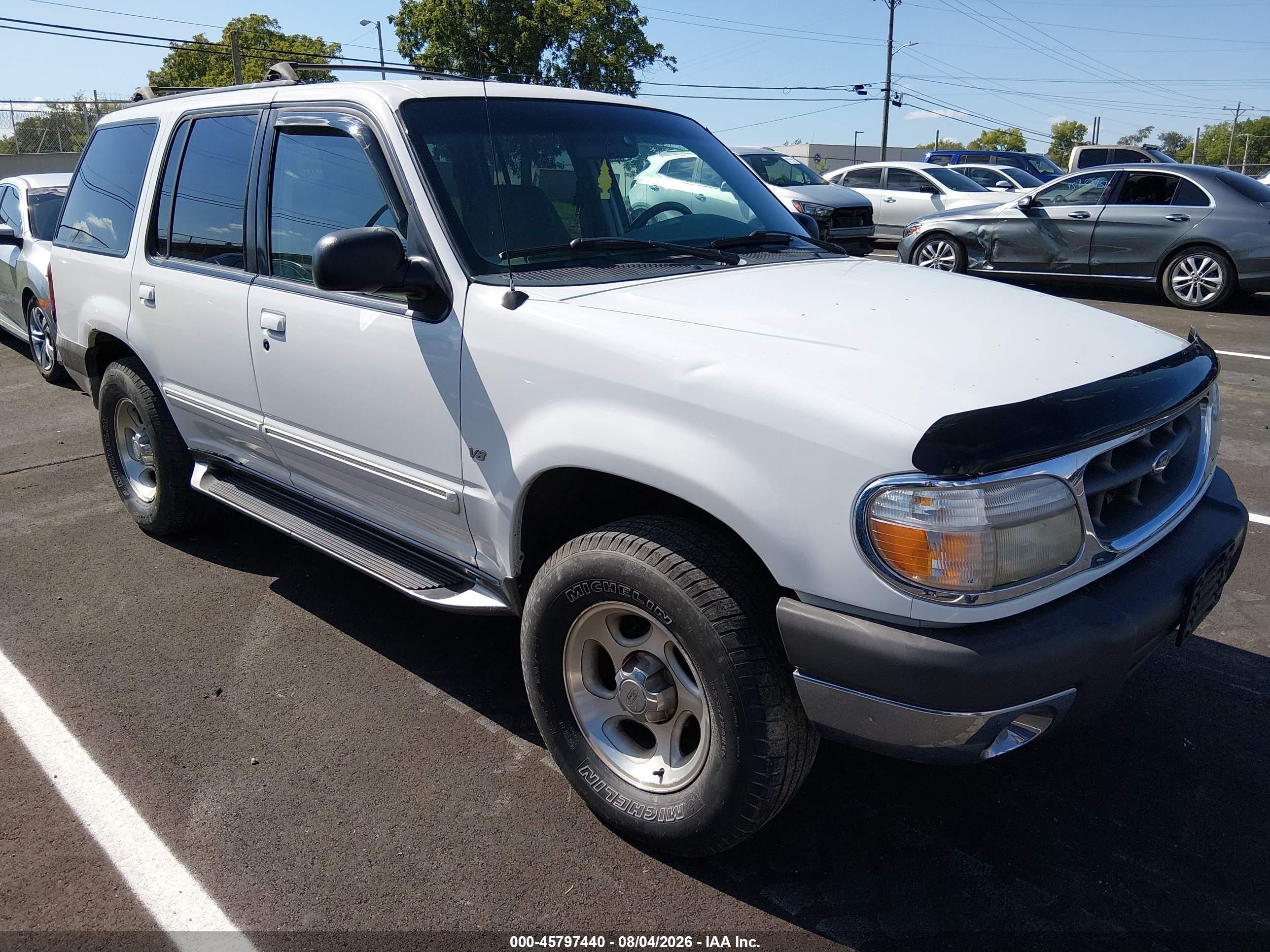 2001 Ford Explorer XLT, VIN 1FMZU83P61UB52292 — Обычный износ