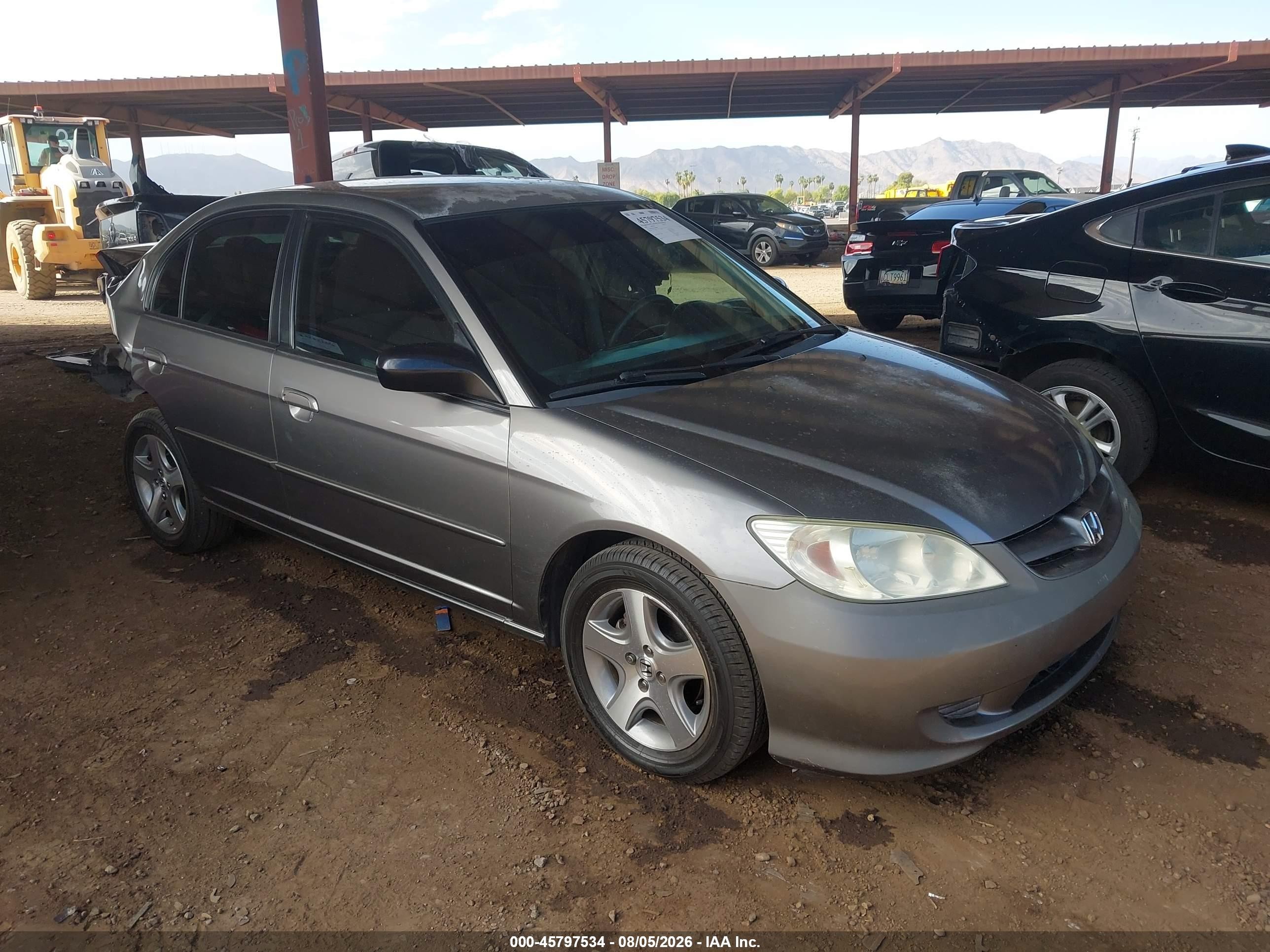 2004 Honda Civic LX, VIN 2HGES165X4H608846 — Зад