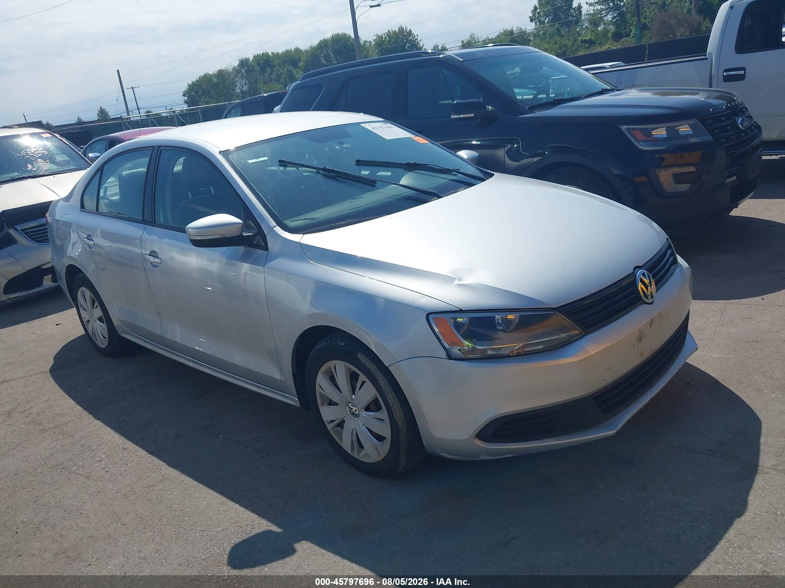 2014 Volkswagen Jetta SE, VIN 3VWB07AJ4EM323025 — Normal wear