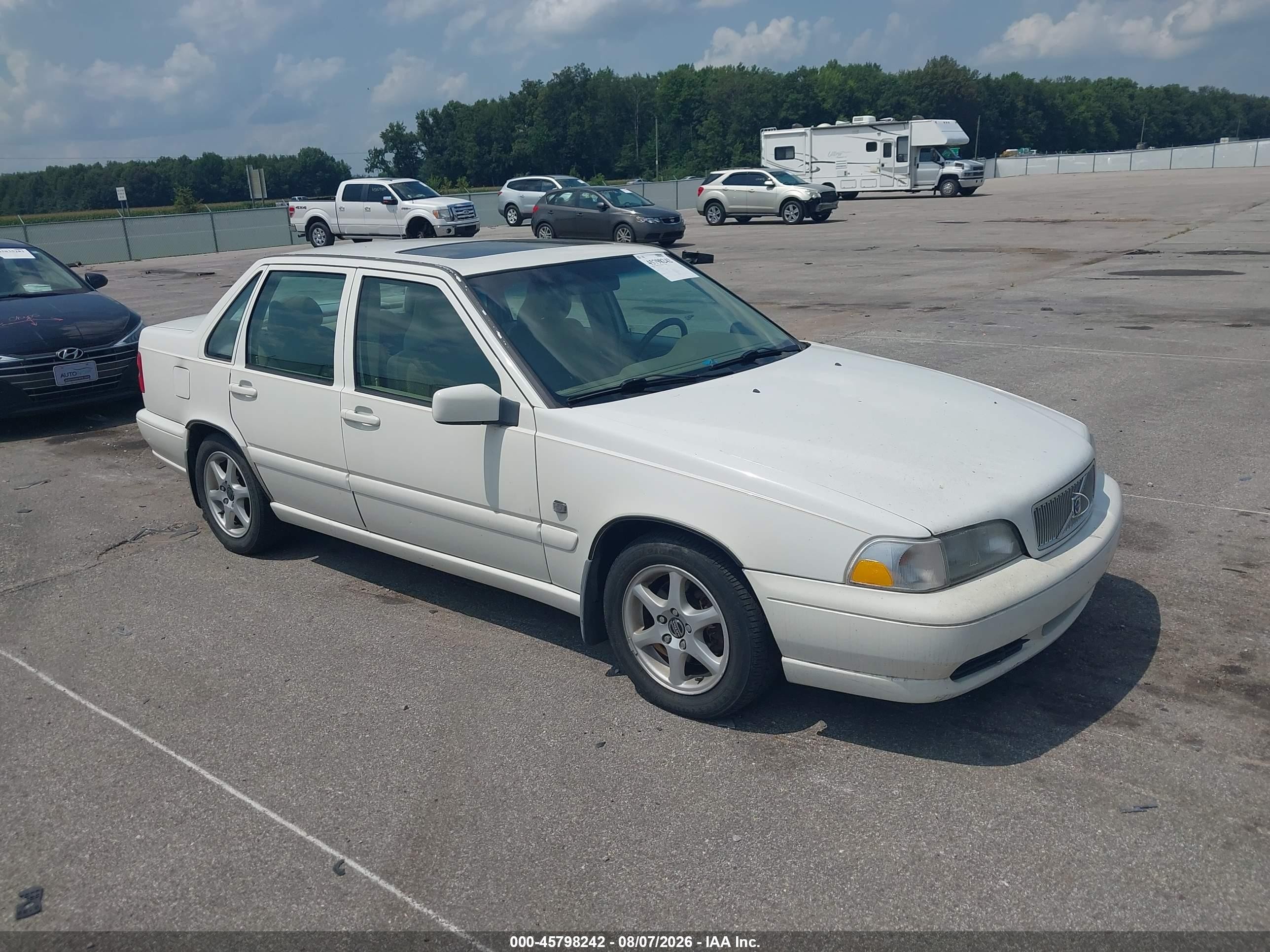 1999 Volvo S70, VIN YV1LS55A3X2616693 — Normal wear