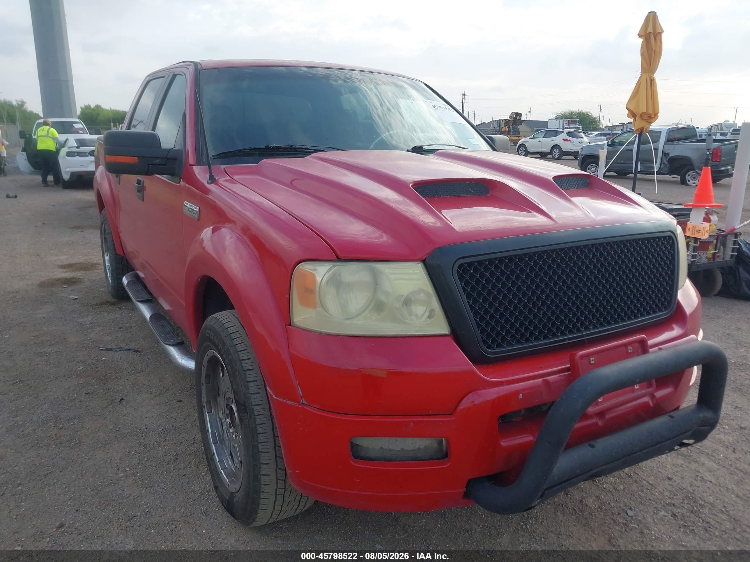 2005 Ford F-150 XLT, VIN 1FTPW14545FB01930 — Normal wear