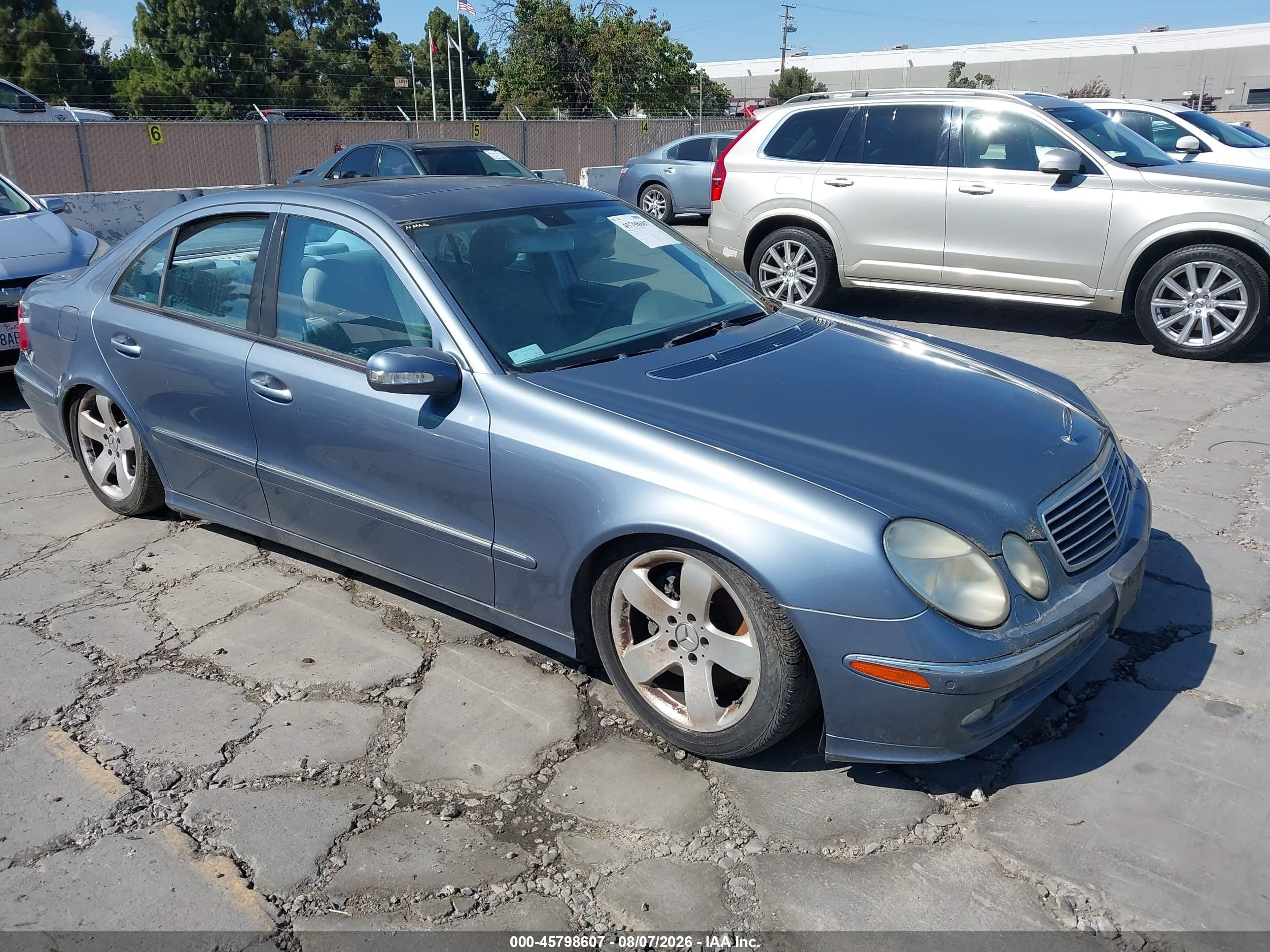 2004 Mercedes-Benz E 320, VIN WDBUF82J34X164410 — Normal wear