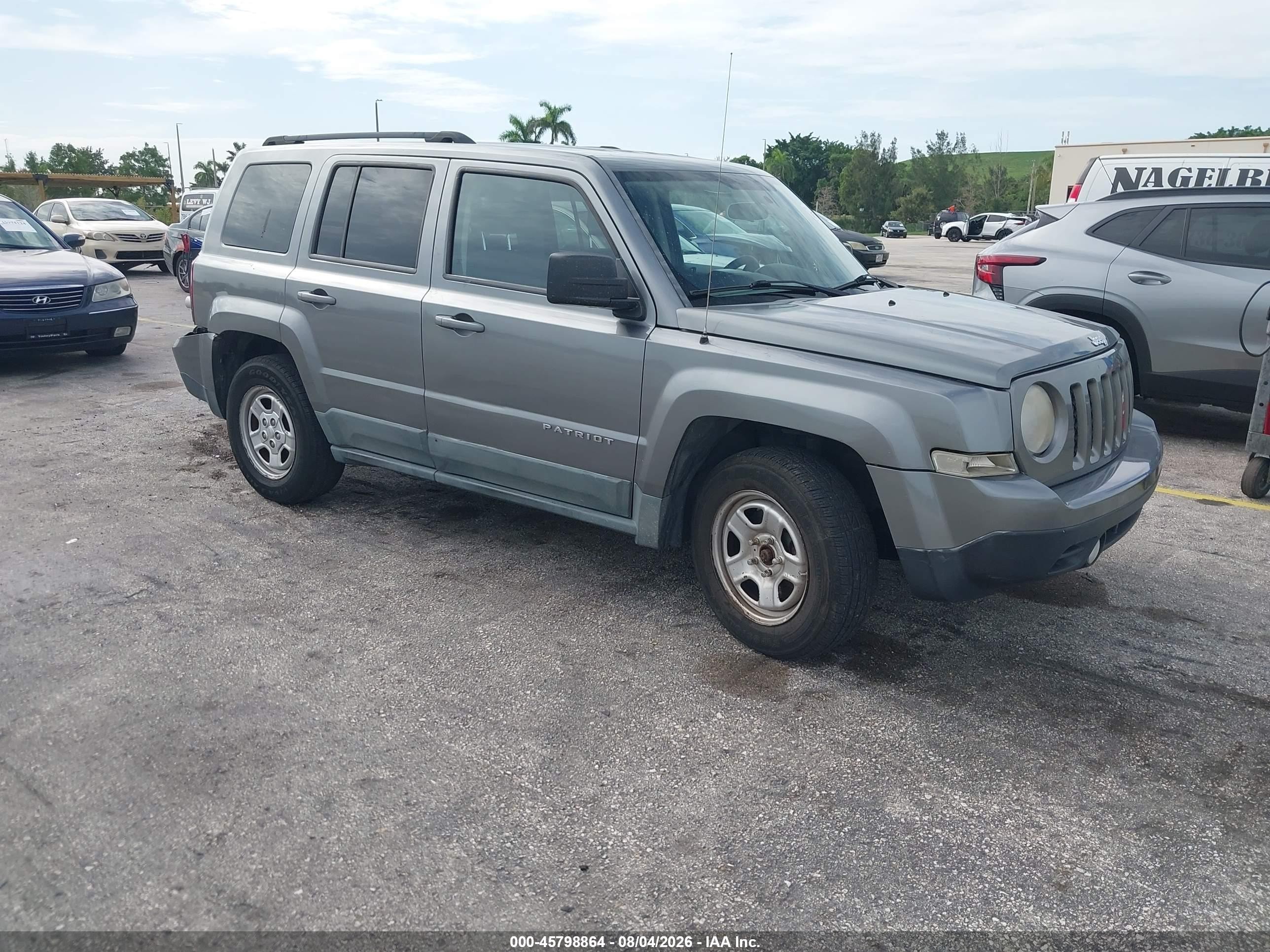 2011 Jeep Patriot Sport, VIN 1J4NT1GB2BD248850 — Rear end