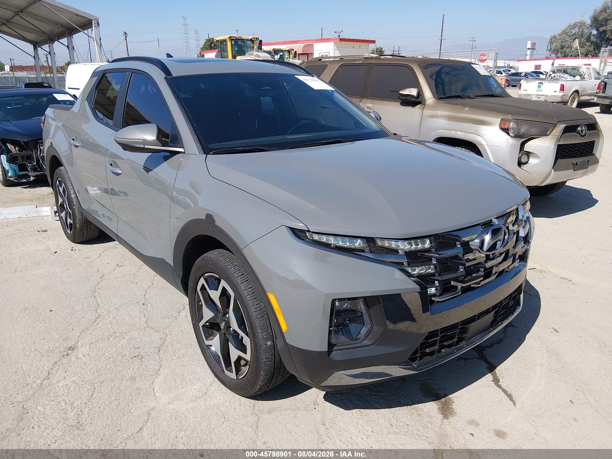 2024 Hyundai Santa Cruz Limited, VIN 5NTJEDDF0RH125478 — Rear end