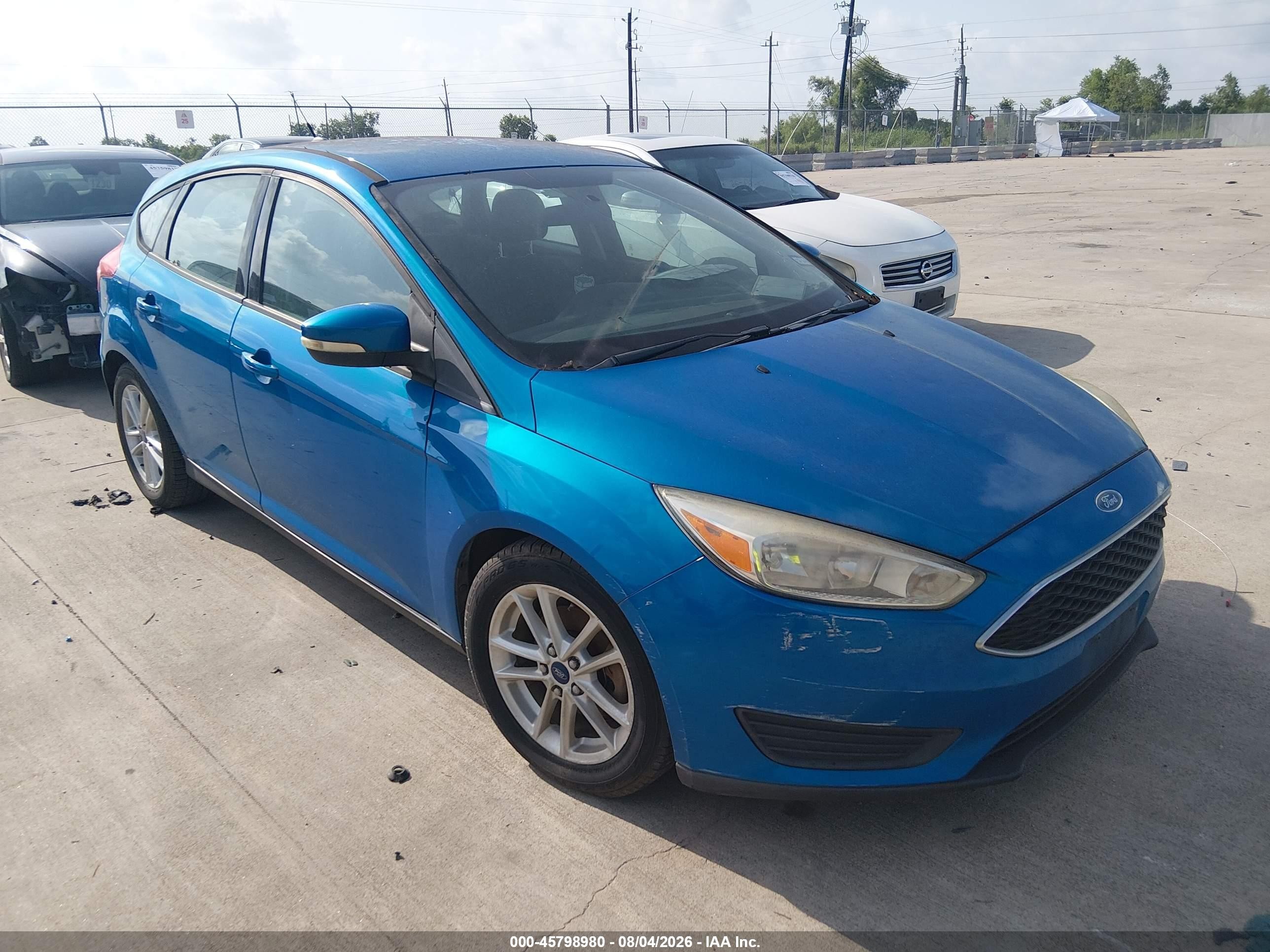 2015 Ford Focus SE, VIN 1FADP3K26FL347715 — Normal wear