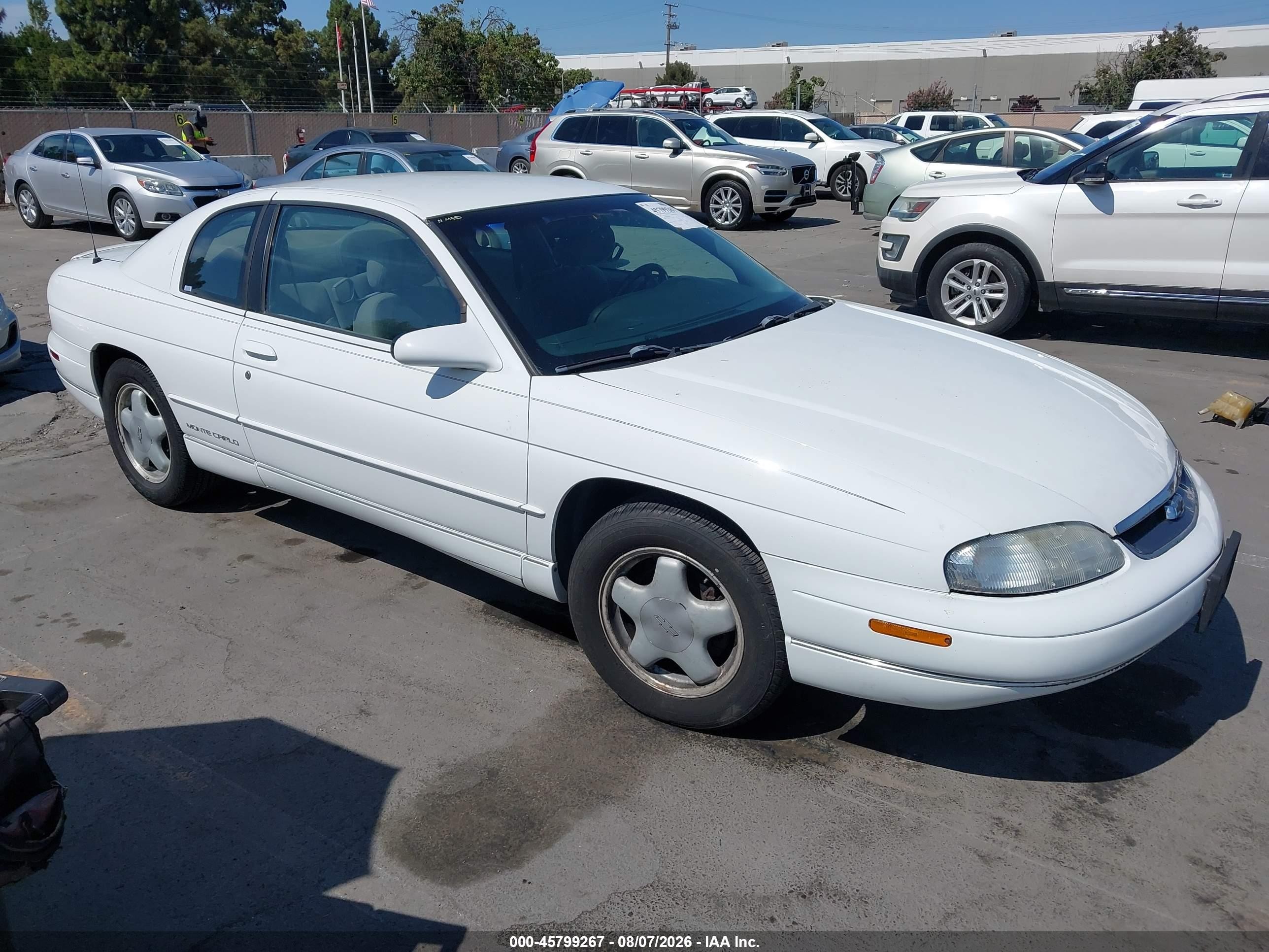 1999 Chevrolet Monte Carlo LS, VIN 2G1WW12M3X9279760 — Normal wear