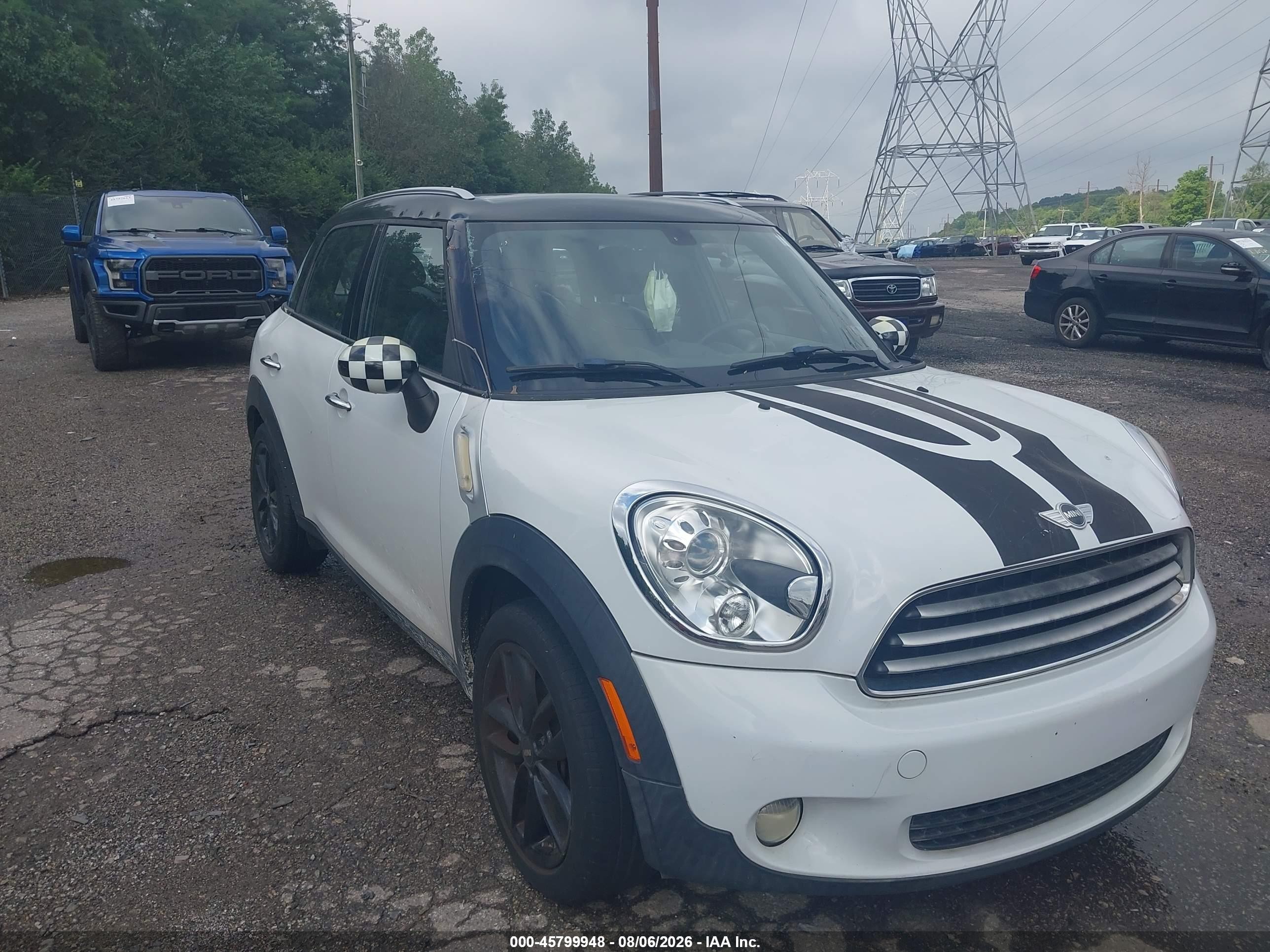 2011 MINI Countryman, VIN WMWZB3C58BWM01528 — Front end