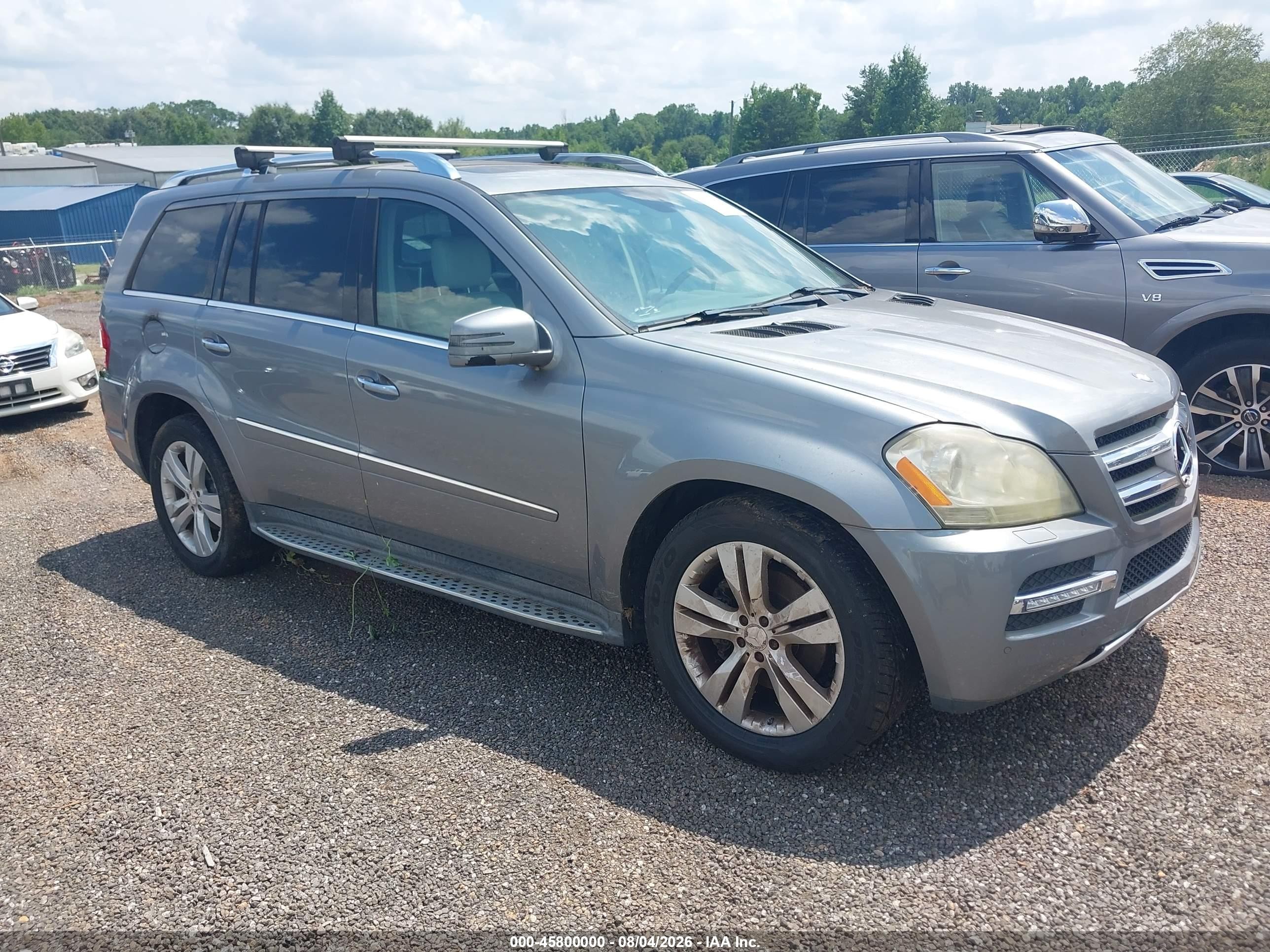 2011 Mercedes-Benz GL 450, VIN 4JGBF7BE4BA675156 — Normal wear