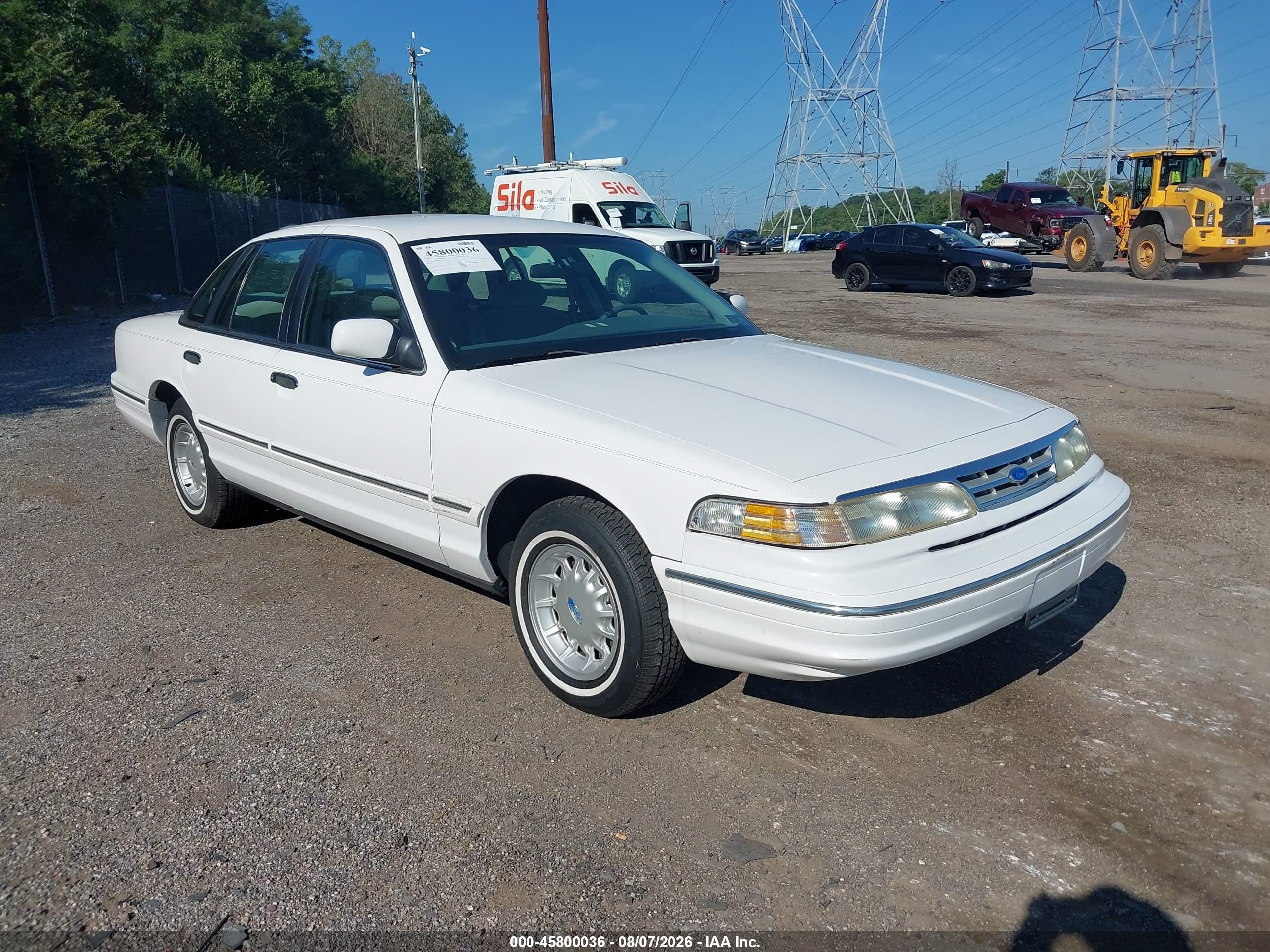 1997 Ford Crown Victoria LX, VIN 2FALP74W4VX128305 — Normal wear
