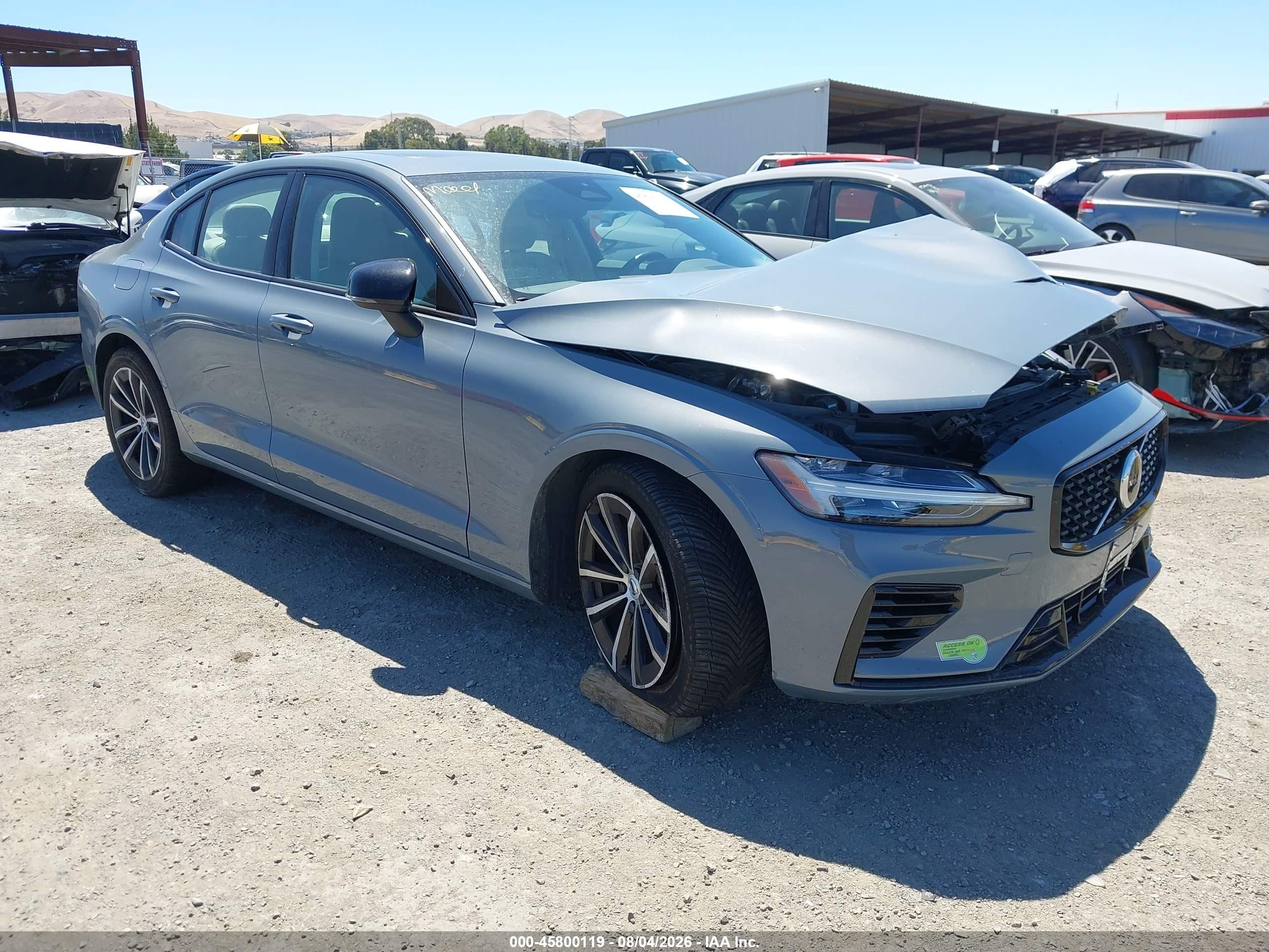 2023 Volvo S60 Core Dark Theme, VIN 7JRH60FK9PG231086 — Front end