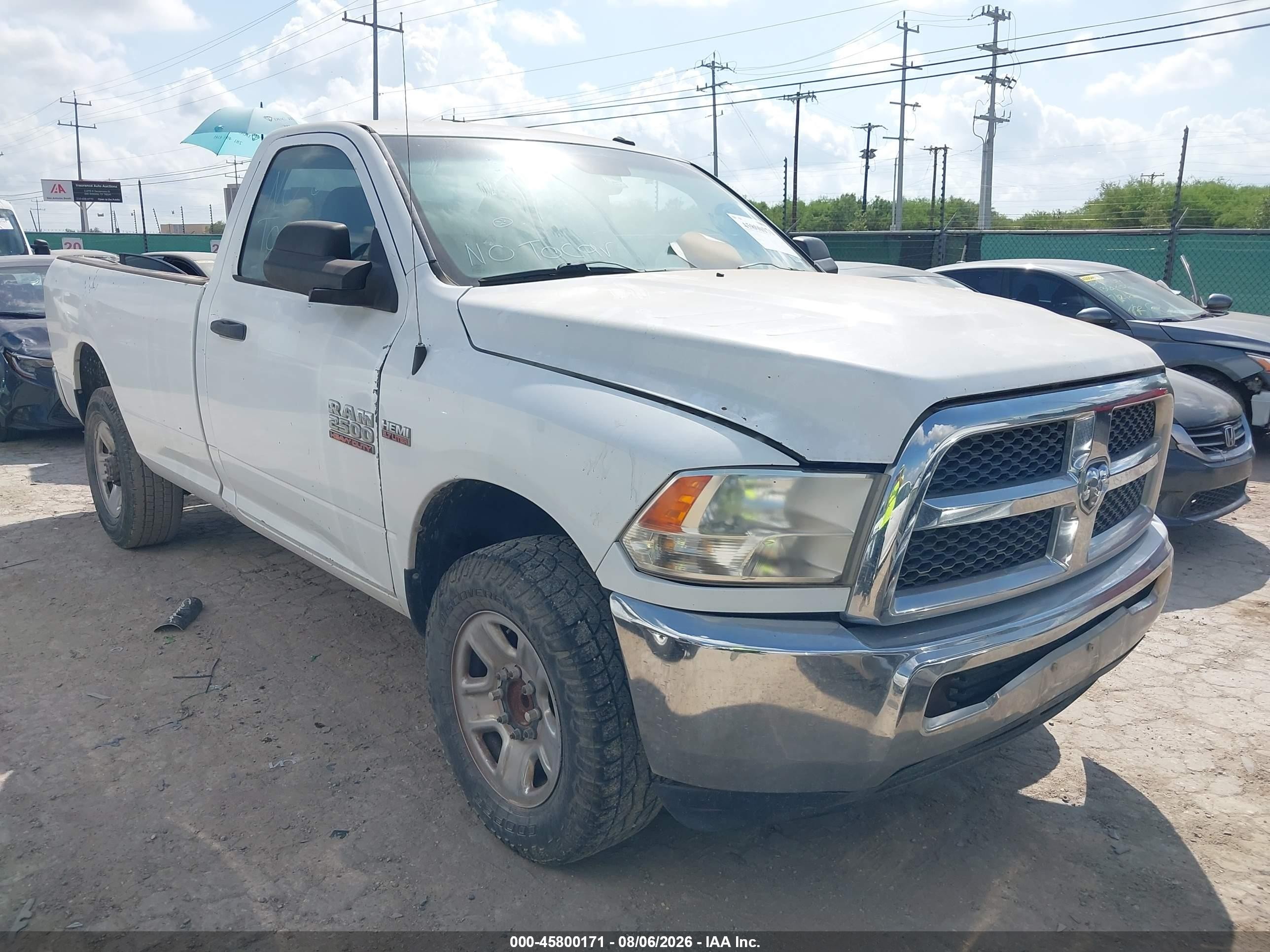 2014 Ram 2500 Tradesman, VIN 3C6LR4AT8EG130525 — Front end